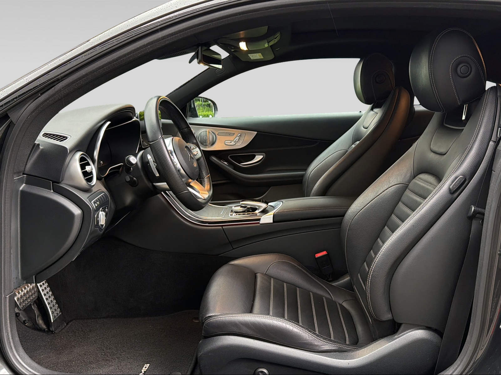 MERCEDES-BENZ C 200 Coupé 4Matic AMG Line 9G-Tronic-image-8