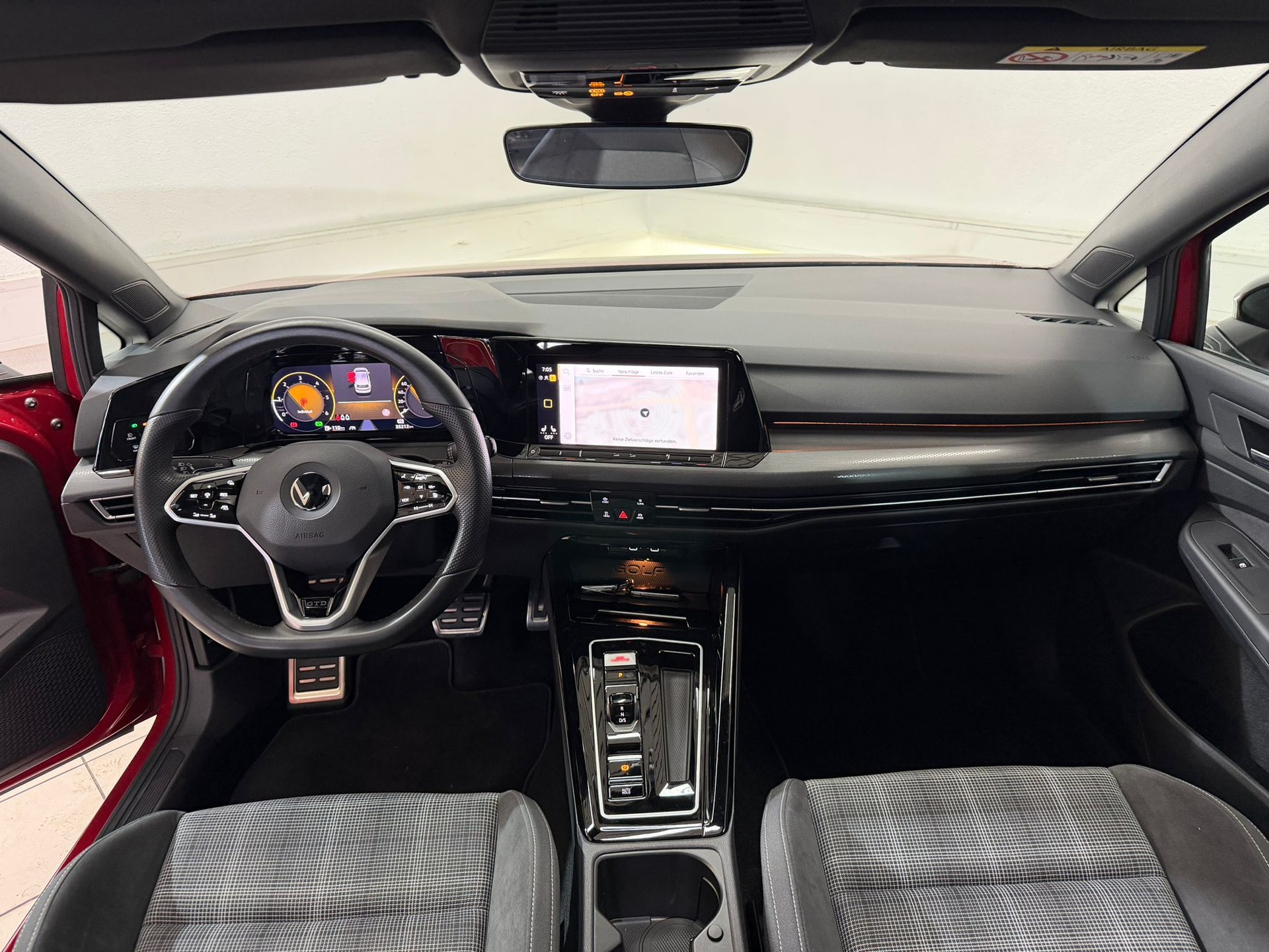 VW Golf 2.0 TDI GTD DSG-image-9