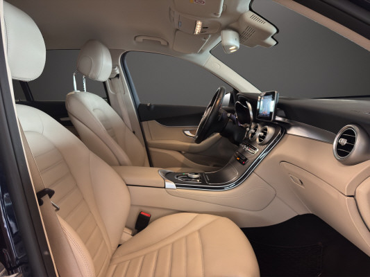 MERCEDES-BENZ GLC 250 4Matic-image-8
