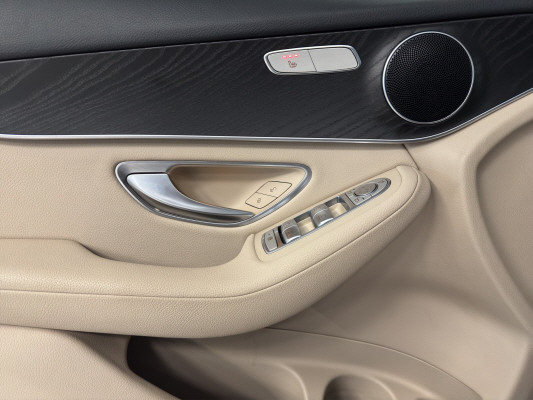 MERCEDES-BENZ GLC 250 4Matic-image-9