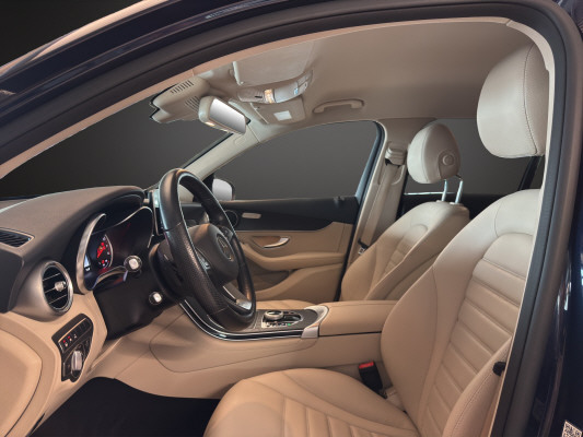 MERCEDES-BENZ GLC 250 4Matic-image-6
