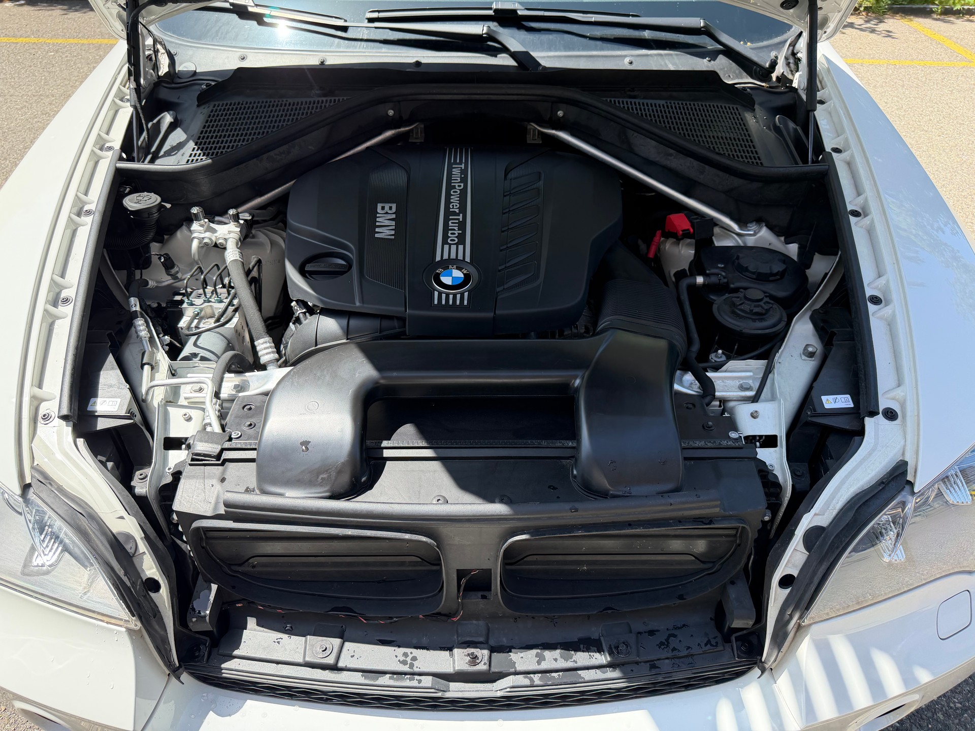 BMW BMW X5 xDrive40d Steptronic – tiefe KM – 8-fach bereift – Garantie - Sehr gepflegt-image-15