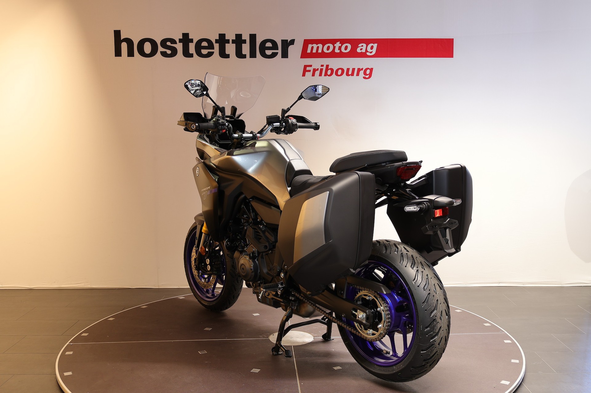 YAMAHA Tracer 7 GT Y-AMT-showroom-element-3
