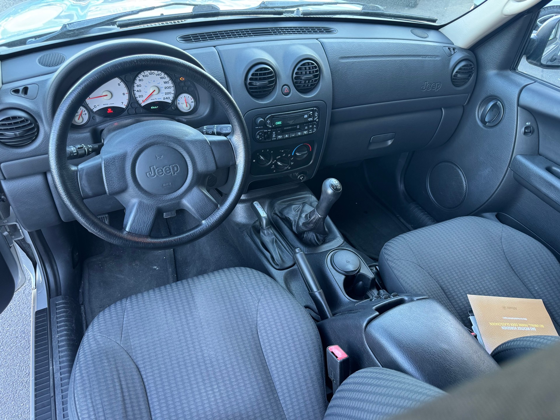 JEEP Cherokee 2.4 Sport-image-5