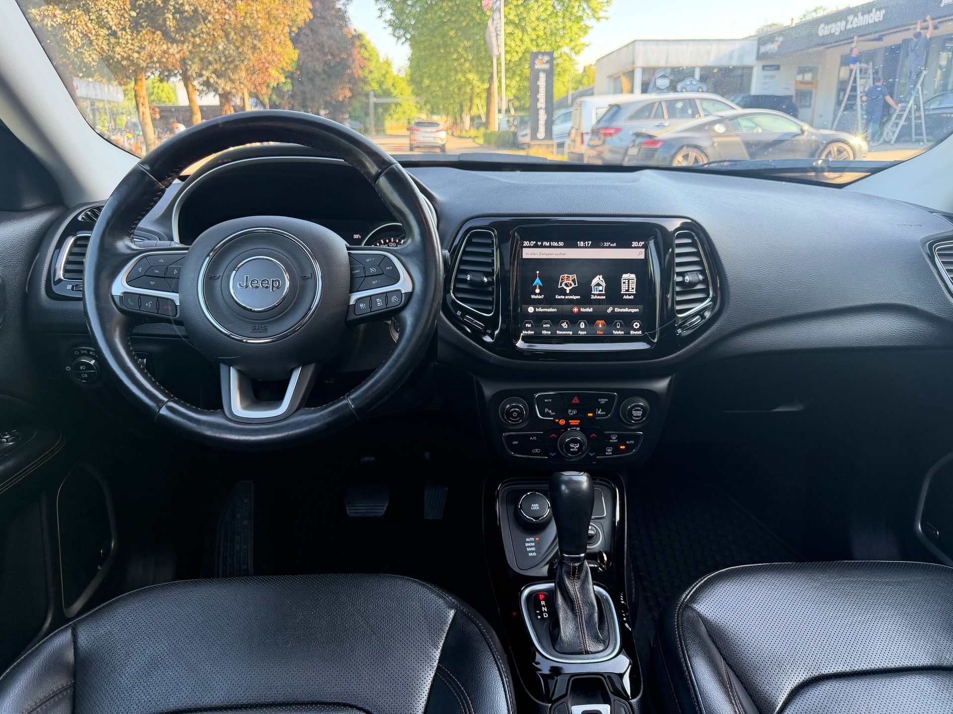 JEEP Compass 1.4 Turbo Limited AWD 9ATX-image-8