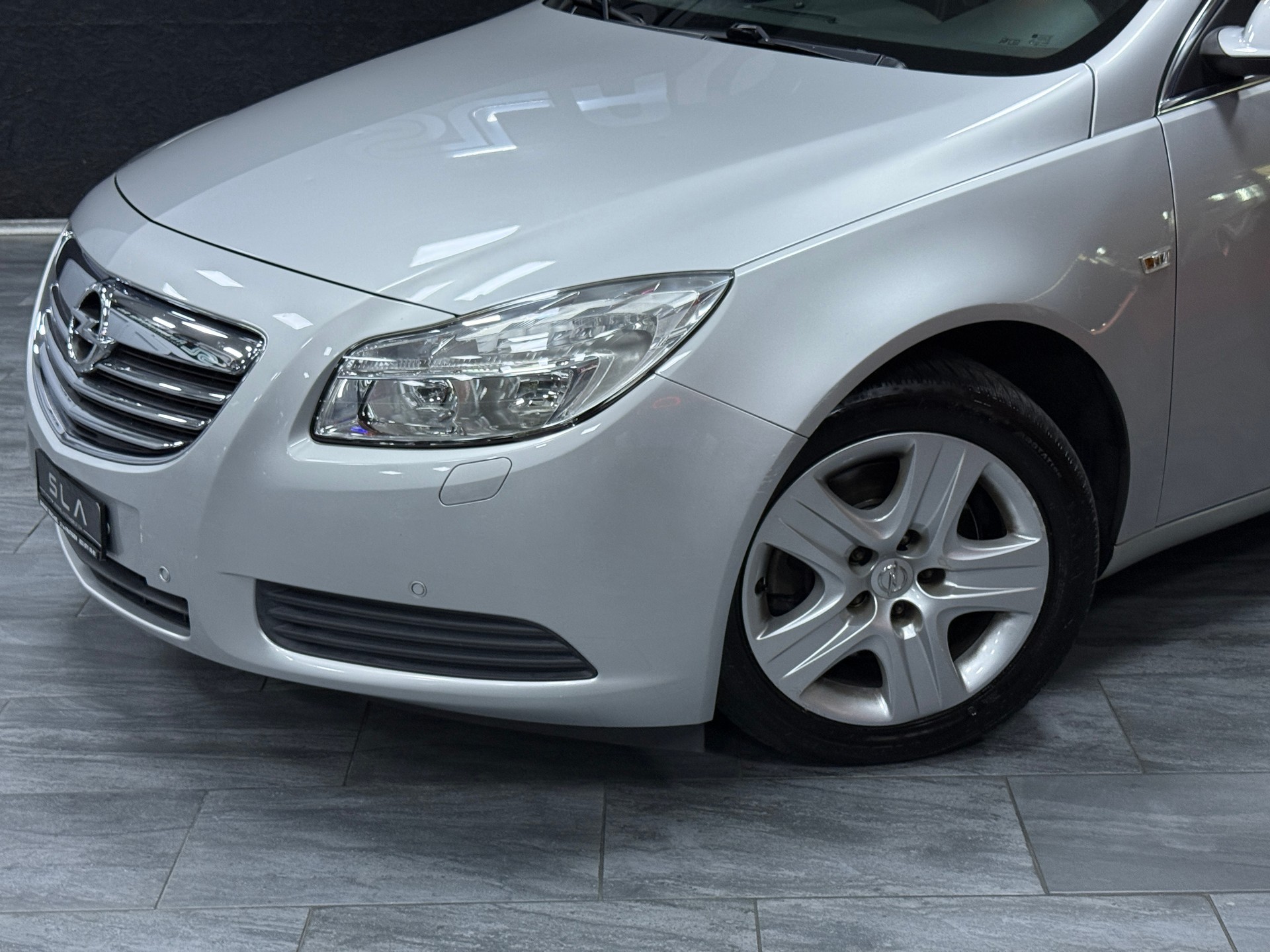 OPEL Insignia 2.0 Turbo Edition 4WD Automatic-showroom-element-1