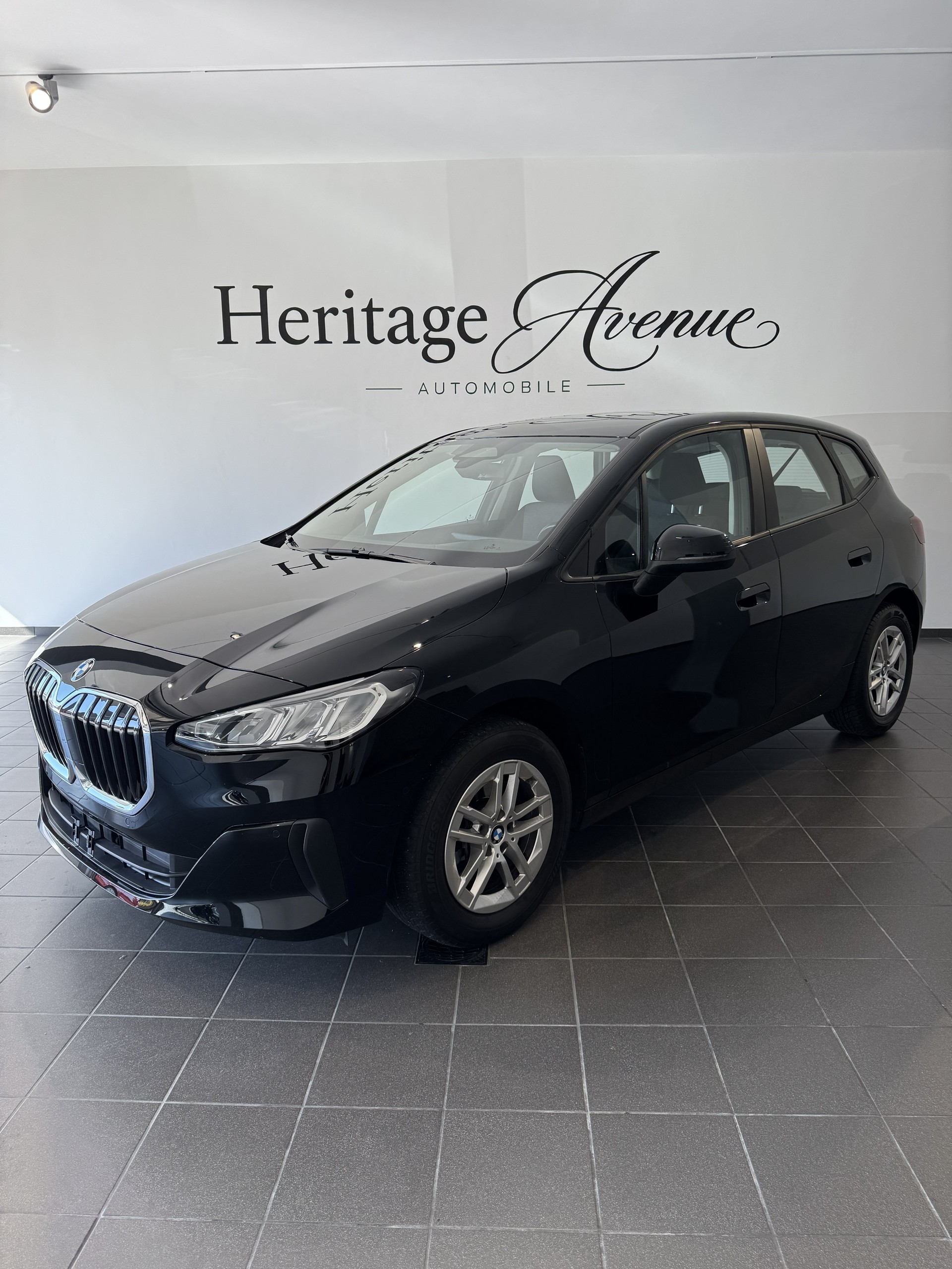 BMW 218i Active Tourer DKG-image-1