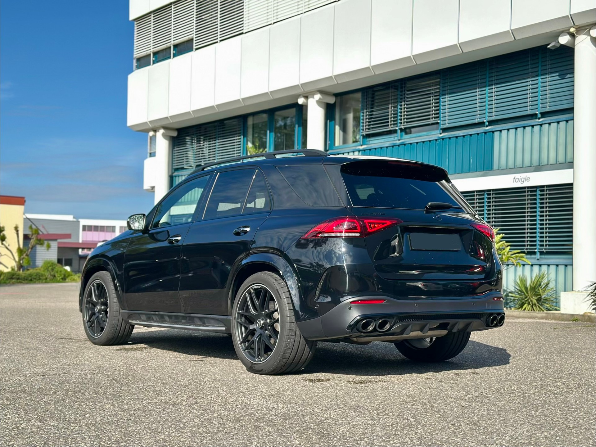 MERCEDES-BENZ GLE 53 AMG 4Matic+ 9G-Speedshift-image-3