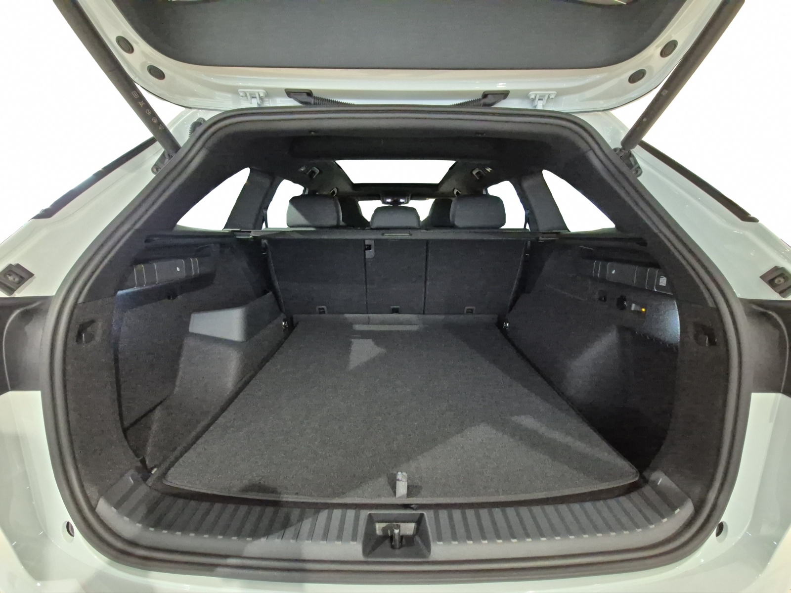 SKODA Kodiaq 2.0 TSI SportLine-image-10