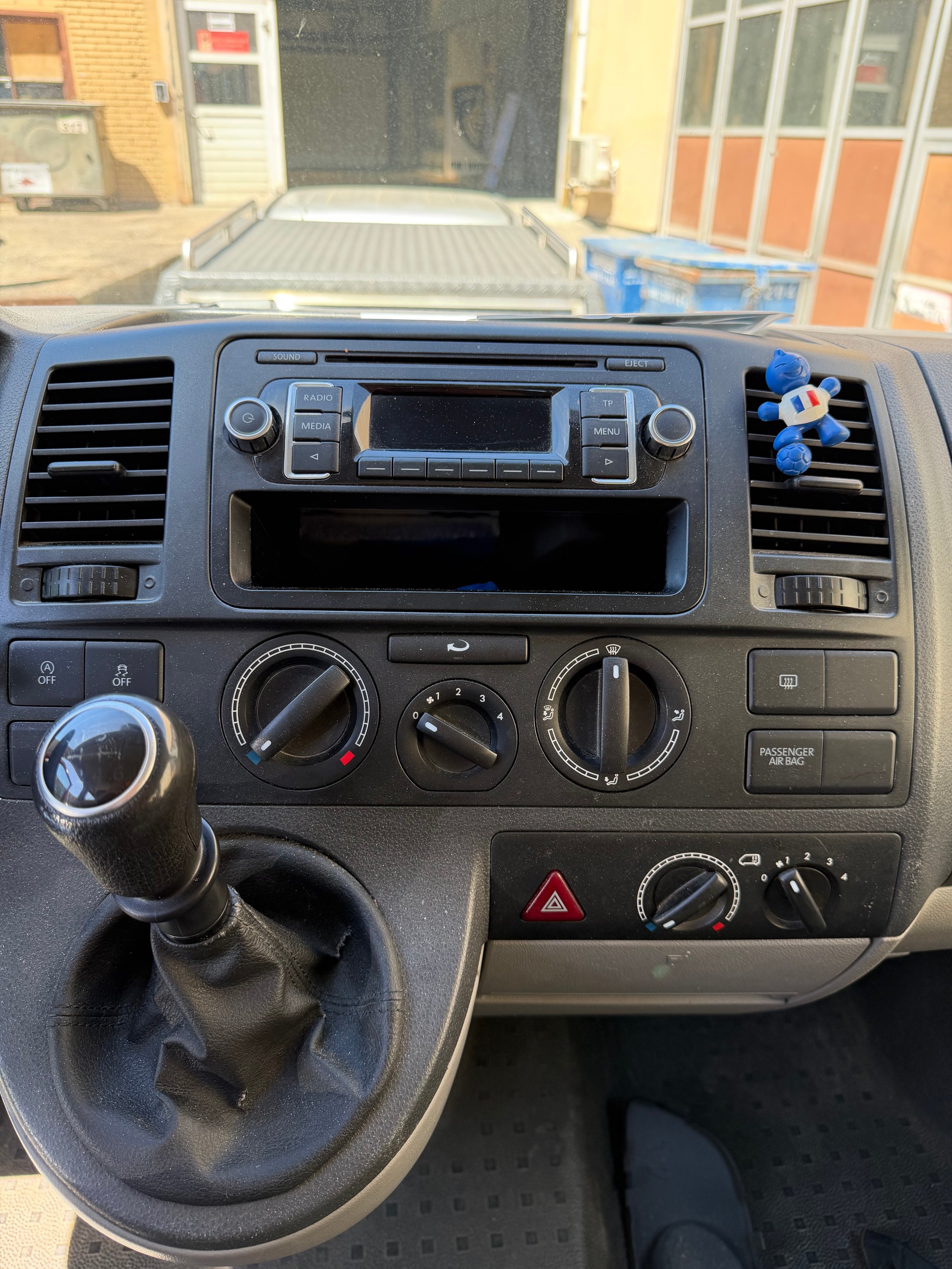 VW T5 2.0 TDI BMT 4Motion-image-5