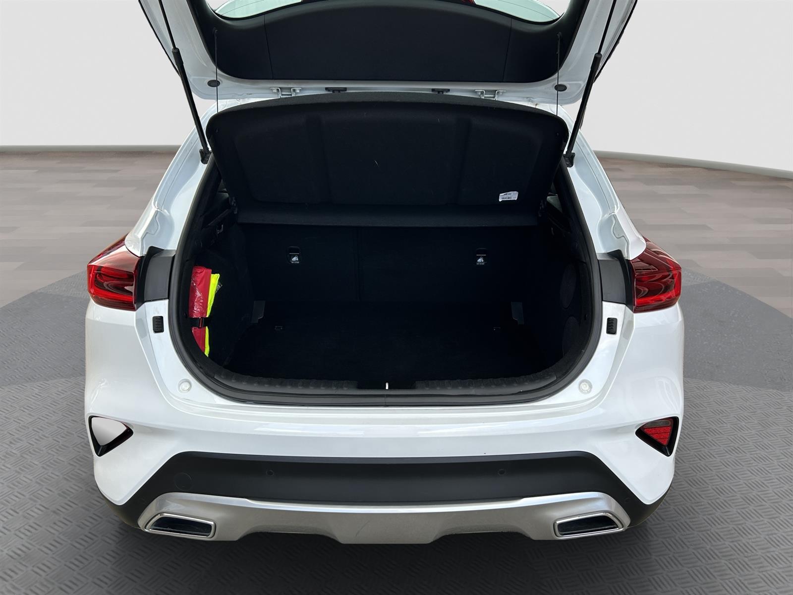 KIA XCeed 1.5 T-GDi MHEV Power-image-4