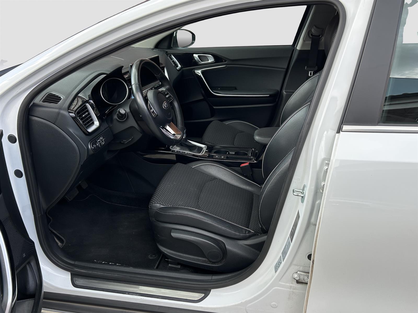 KIA XCeed 1.5 T-GDi MHEV Power-image-6