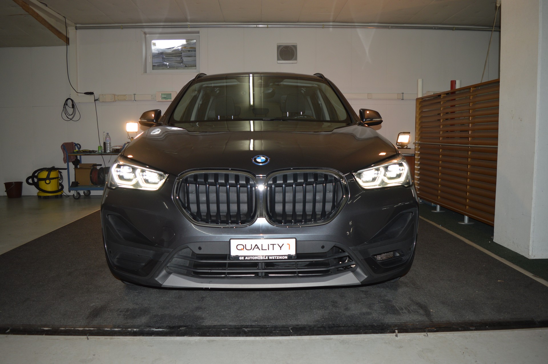 BMW X1 xDrive 25e Travel Edition Steptronic-image-3