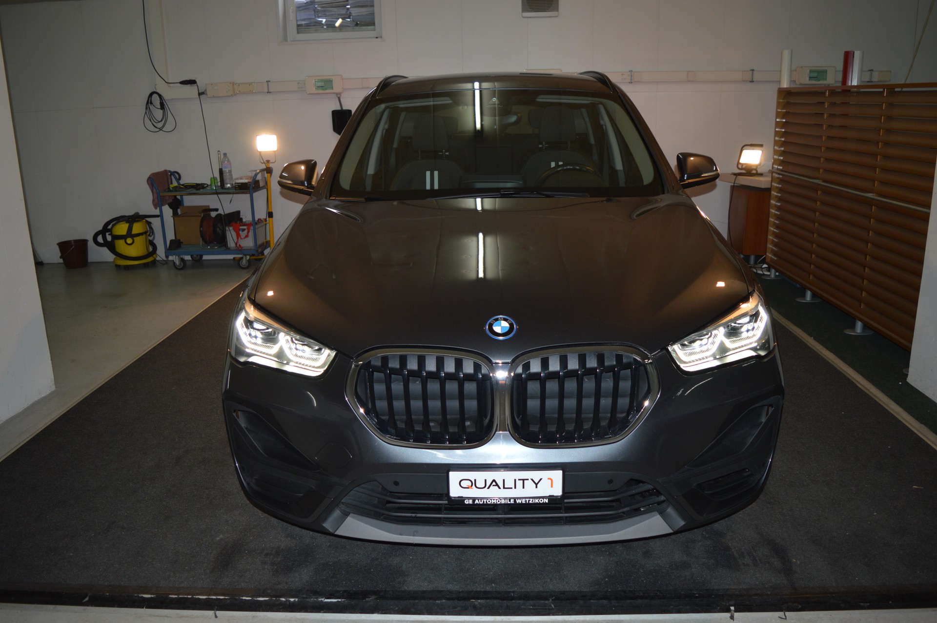 BMW X1 xDrive 25e Travel Edition Steptronic-image-2
