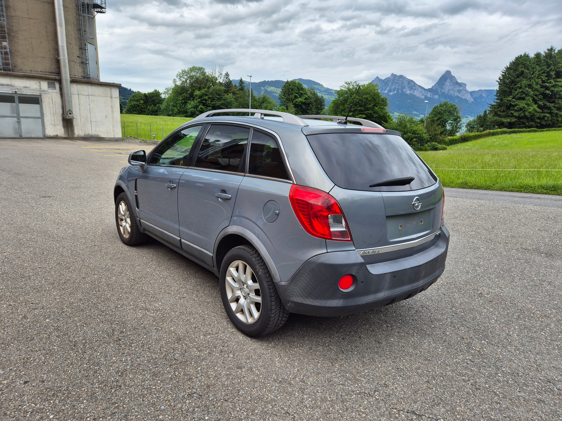 OPEL Antara 2.2 CDTi Cosmo 4WD-image-2