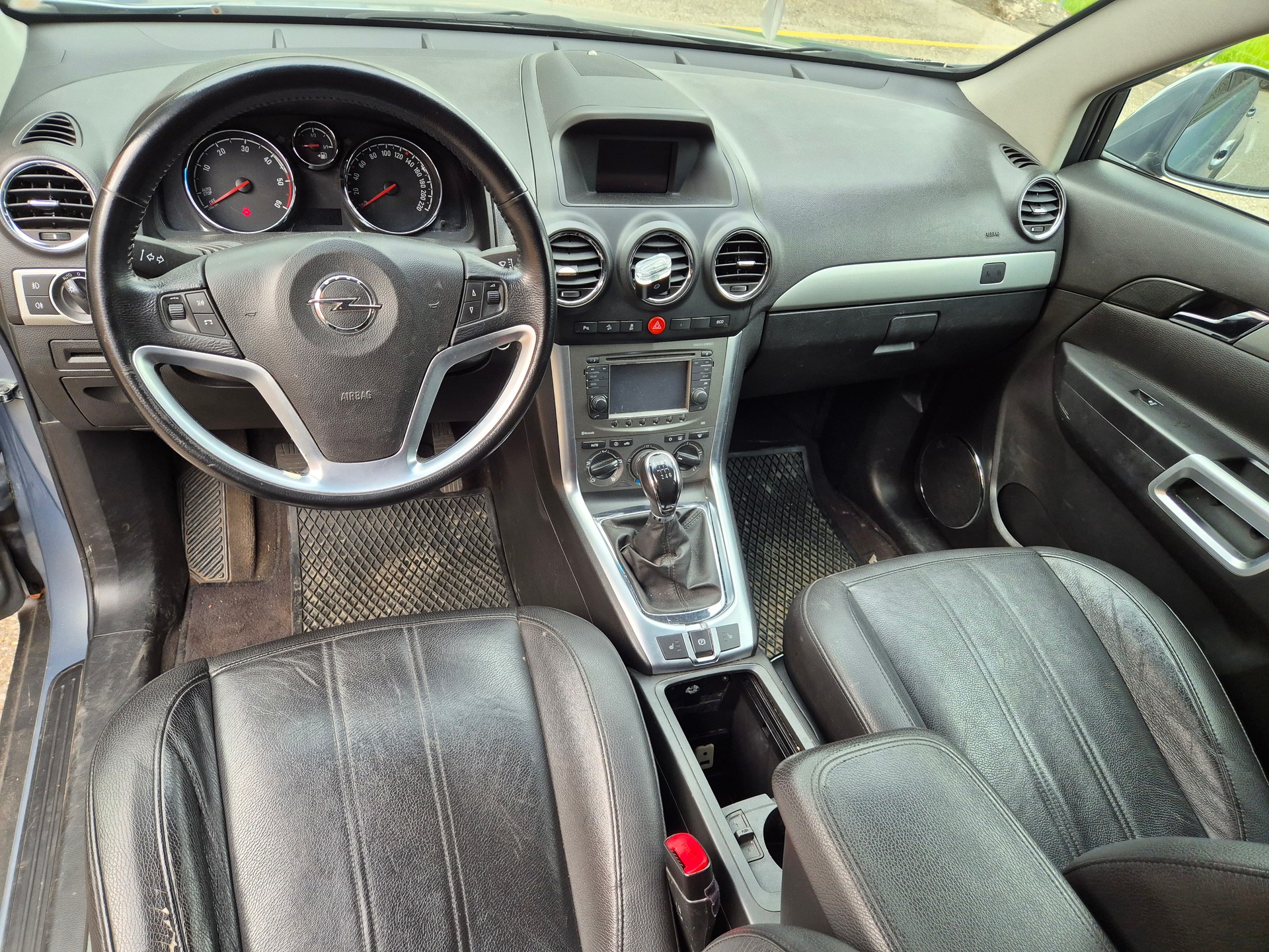OPEL Antara 2.2 CDTi Cosmo 4WD-image-6