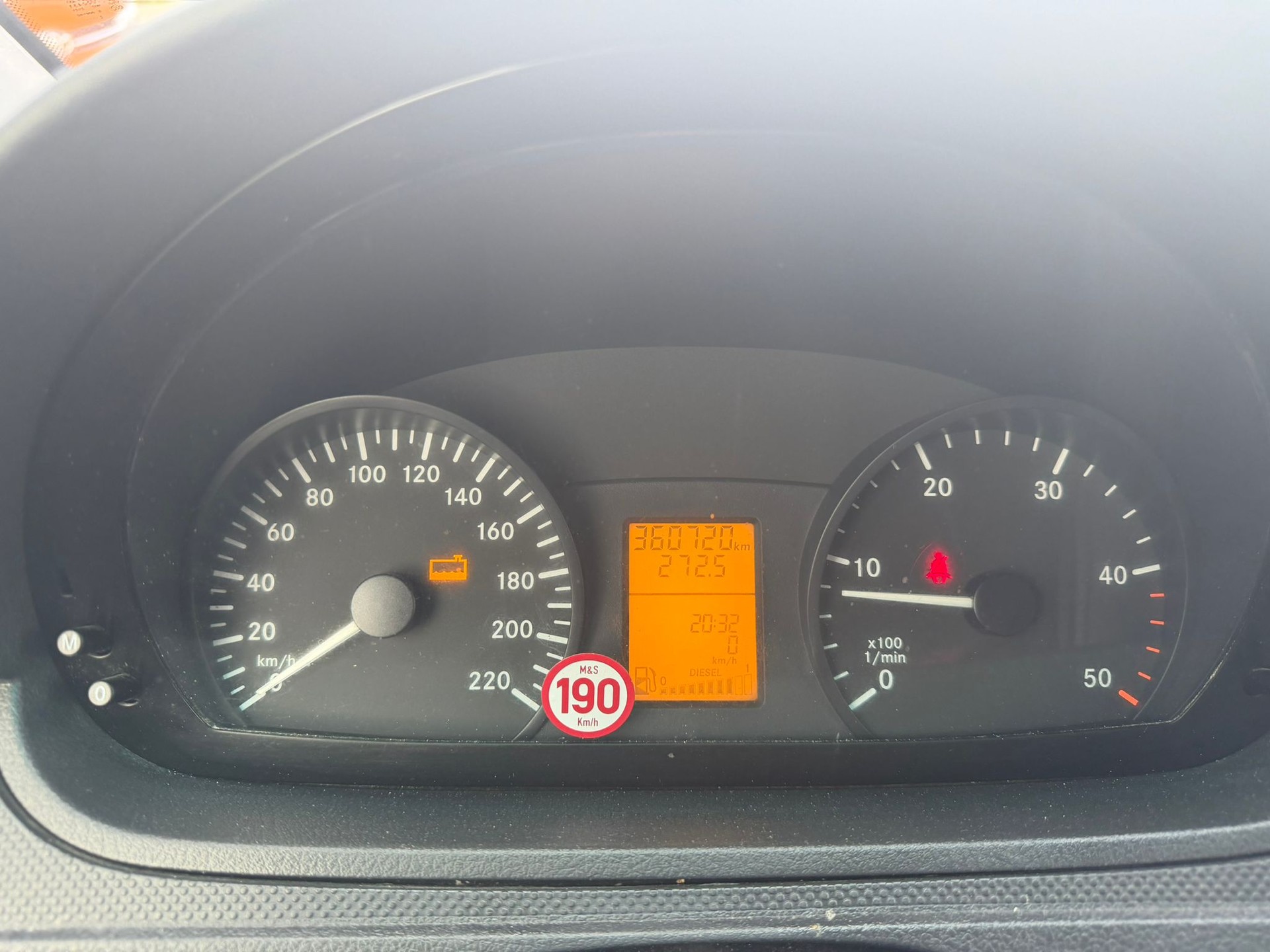 MERCEDES-BENZ Vito 113 CDI-image-5