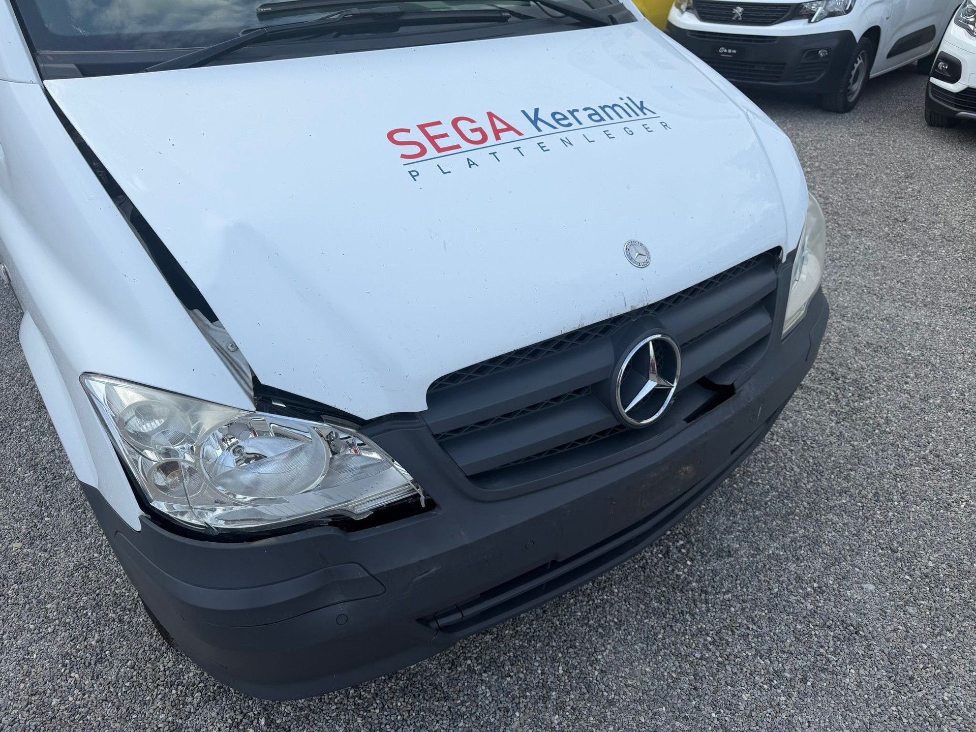 MERCEDES-BENZ Vito 113 CDI-image-14