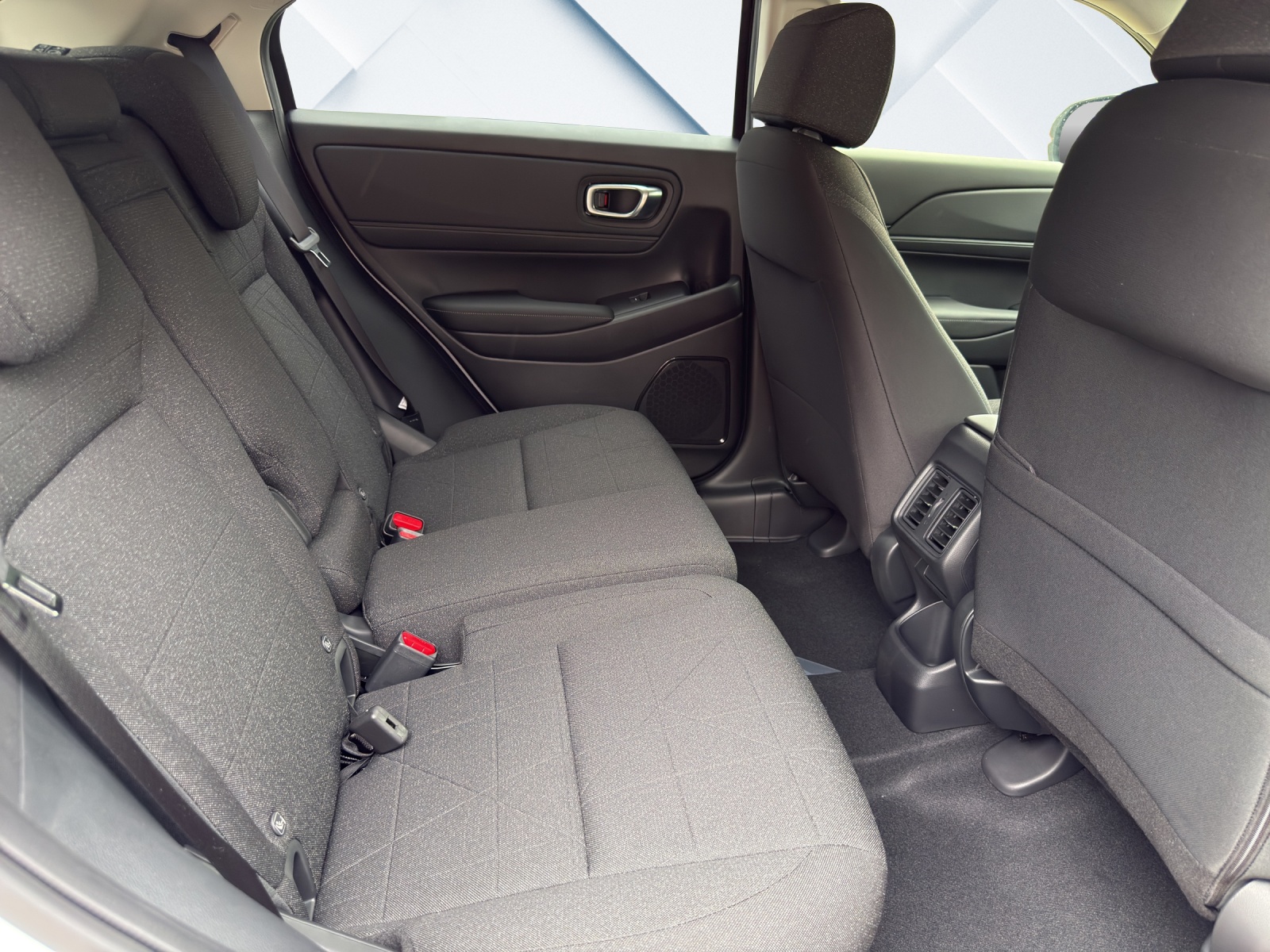 HONDA HR-V 1.5 i-MMD Elegance, Leasing Aktion 1.9% , Bis zu 8 Jahre oder 160'000 km Garantie-image-19
