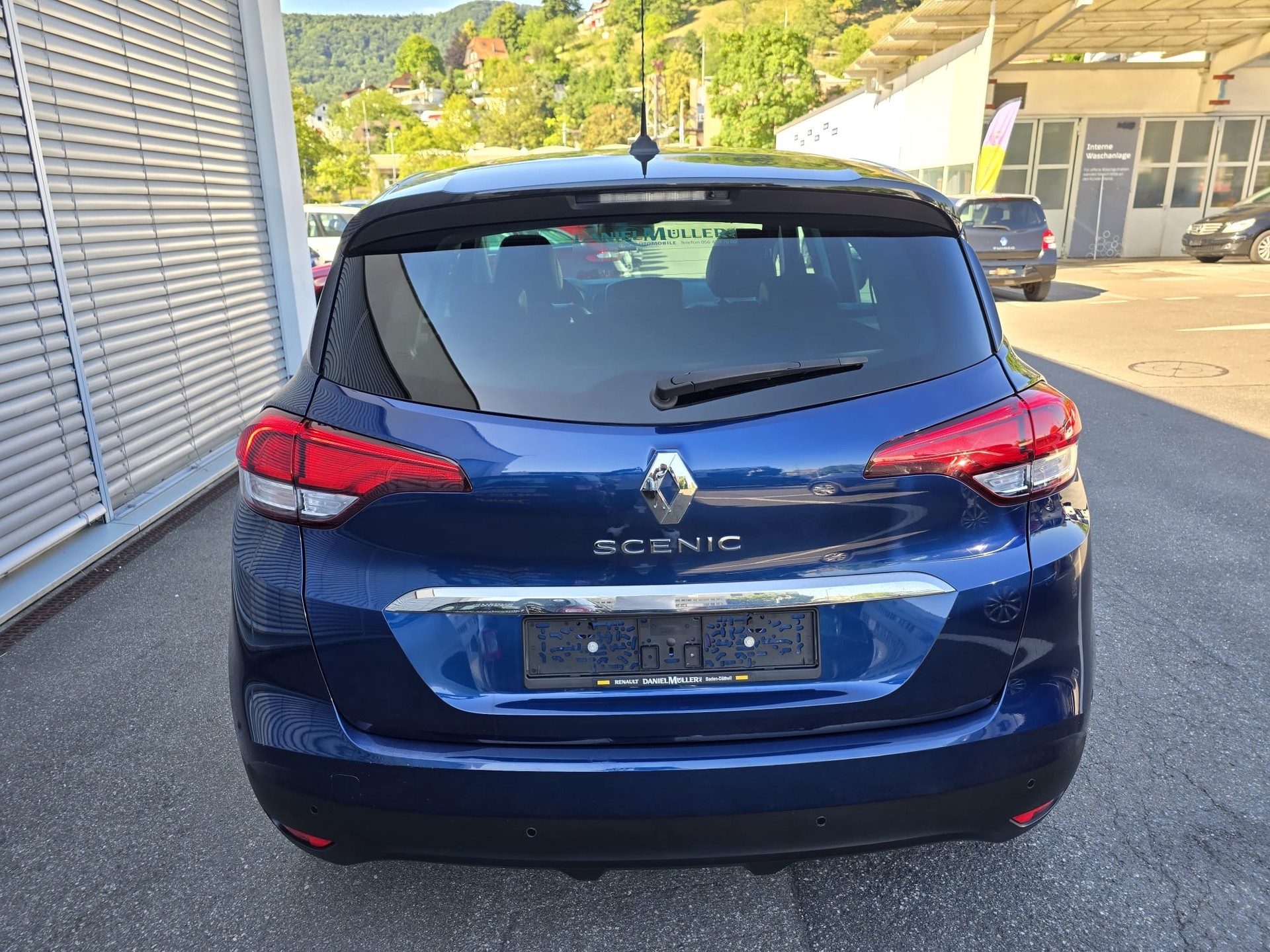 RENAULT Scénic 1.3 16V Turbo Zen EDC-image-3