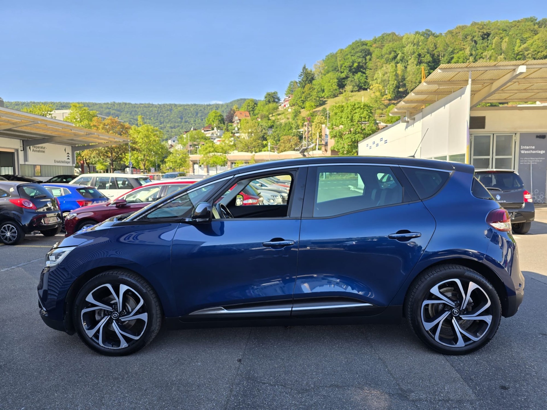 RENAULT Scénic 1.3 16V Turbo Zen EDC-image-6