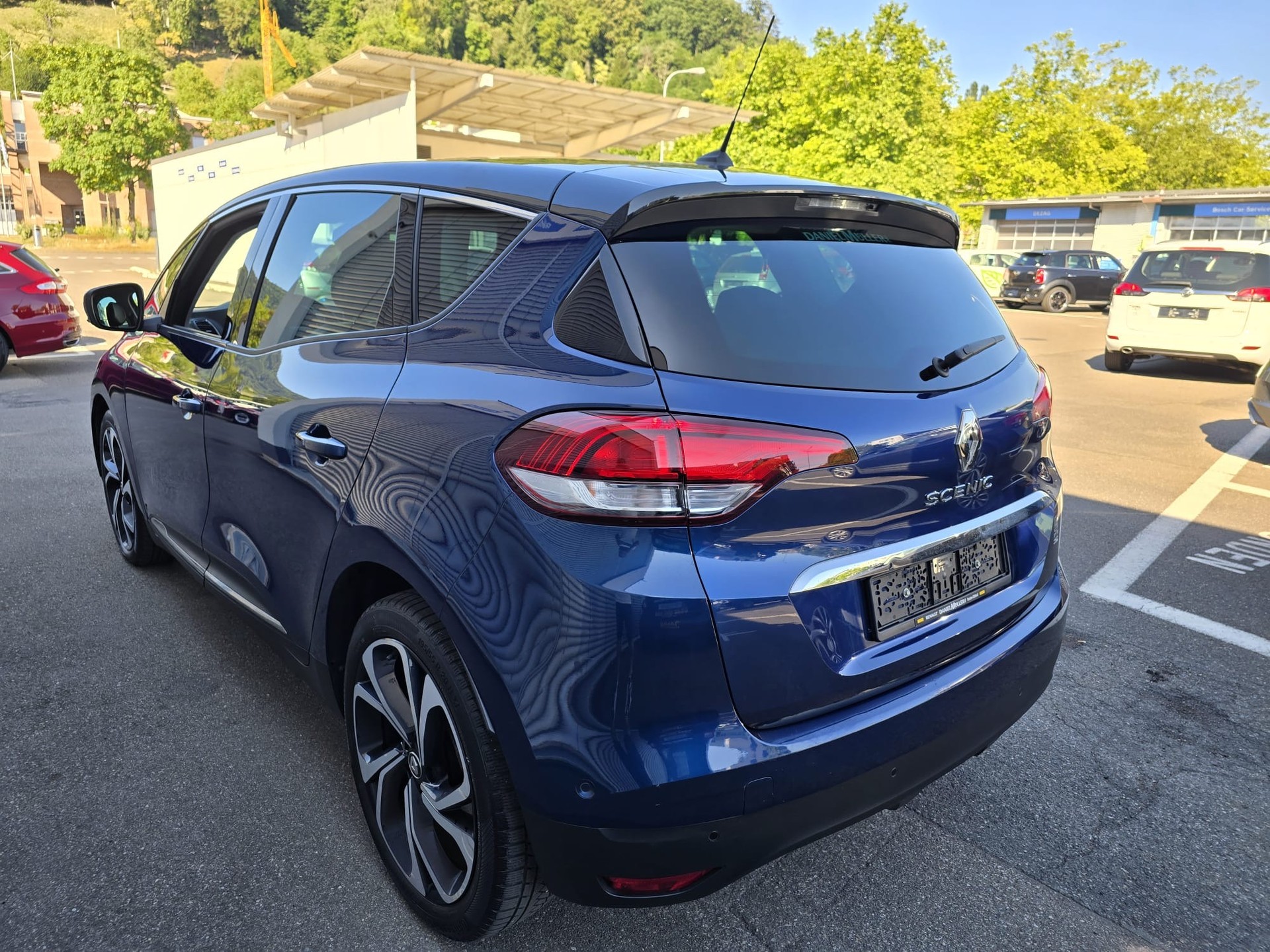 RENAULT Scénic 1.3 16V Turbo Zen EDC-image-5