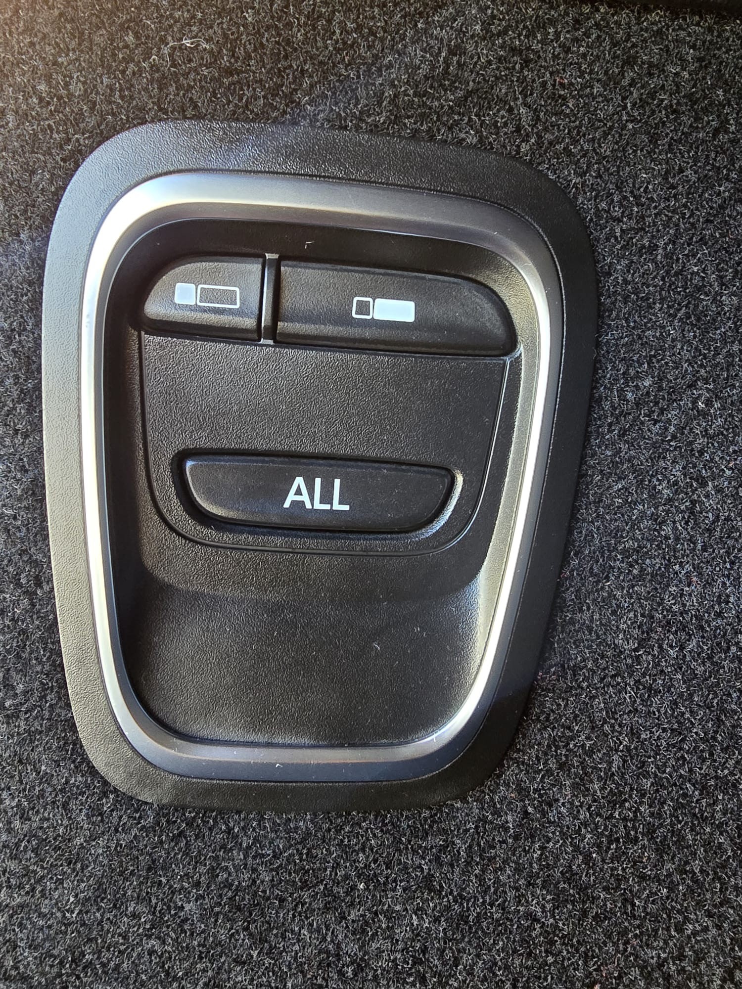 RENAULT Scénic 1.3 16V Turbo Zen EDC-image-20