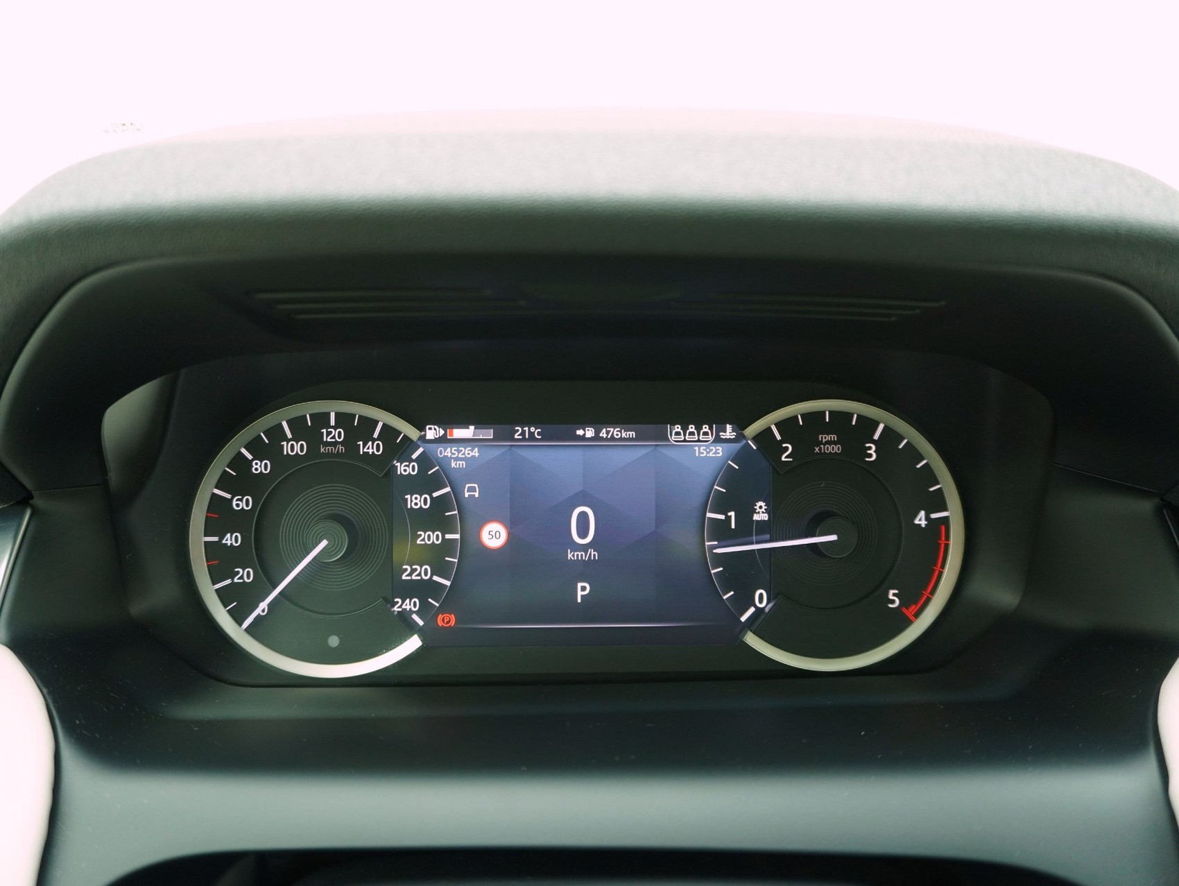 LAND ROVER Discovery Sport 2.0 SD4 SE-image-16