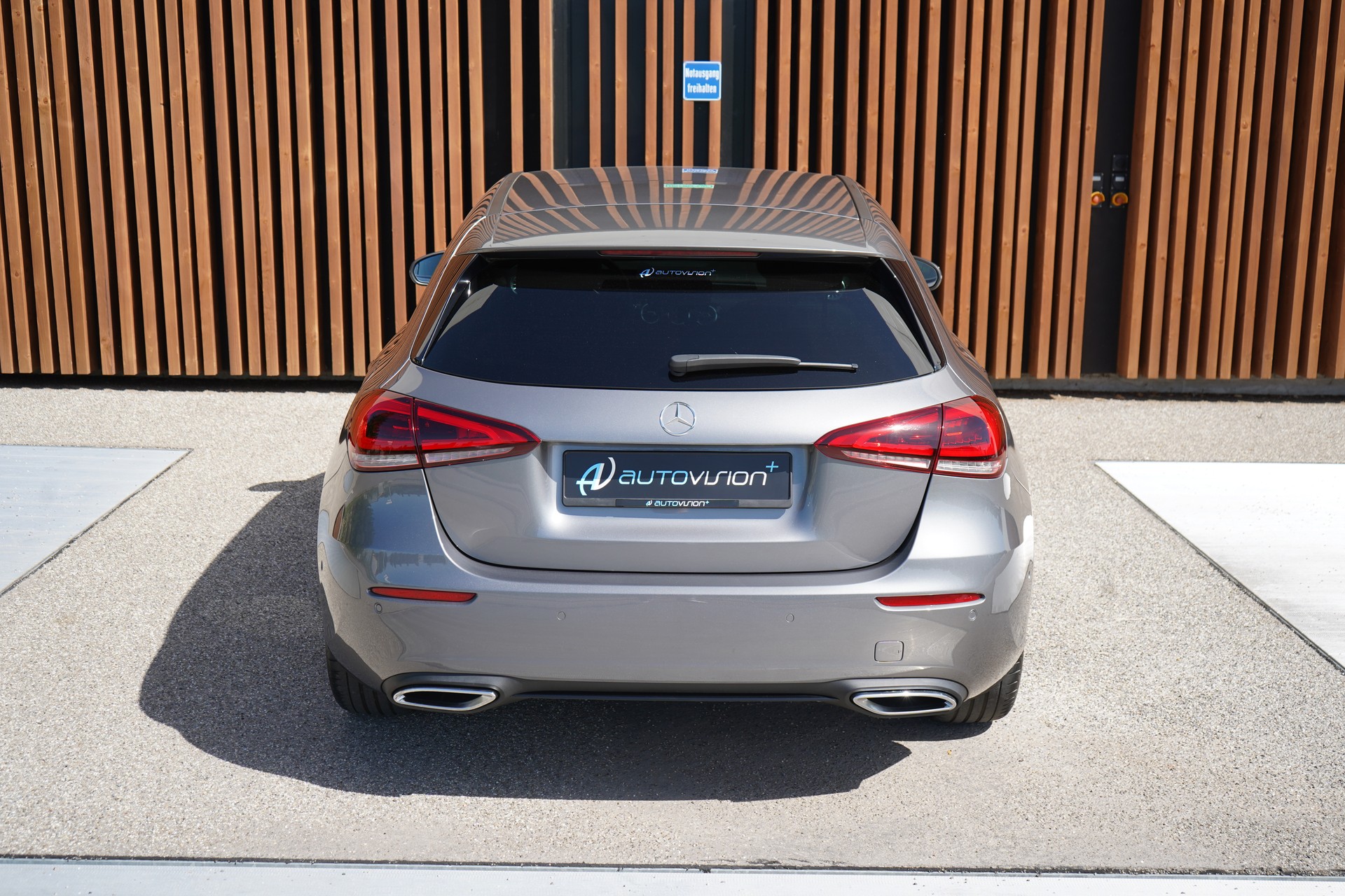 MERCEDES-BENZ A 200 PROGRESSIVE NIGHT 7G-DCT l 163 PS-image-16