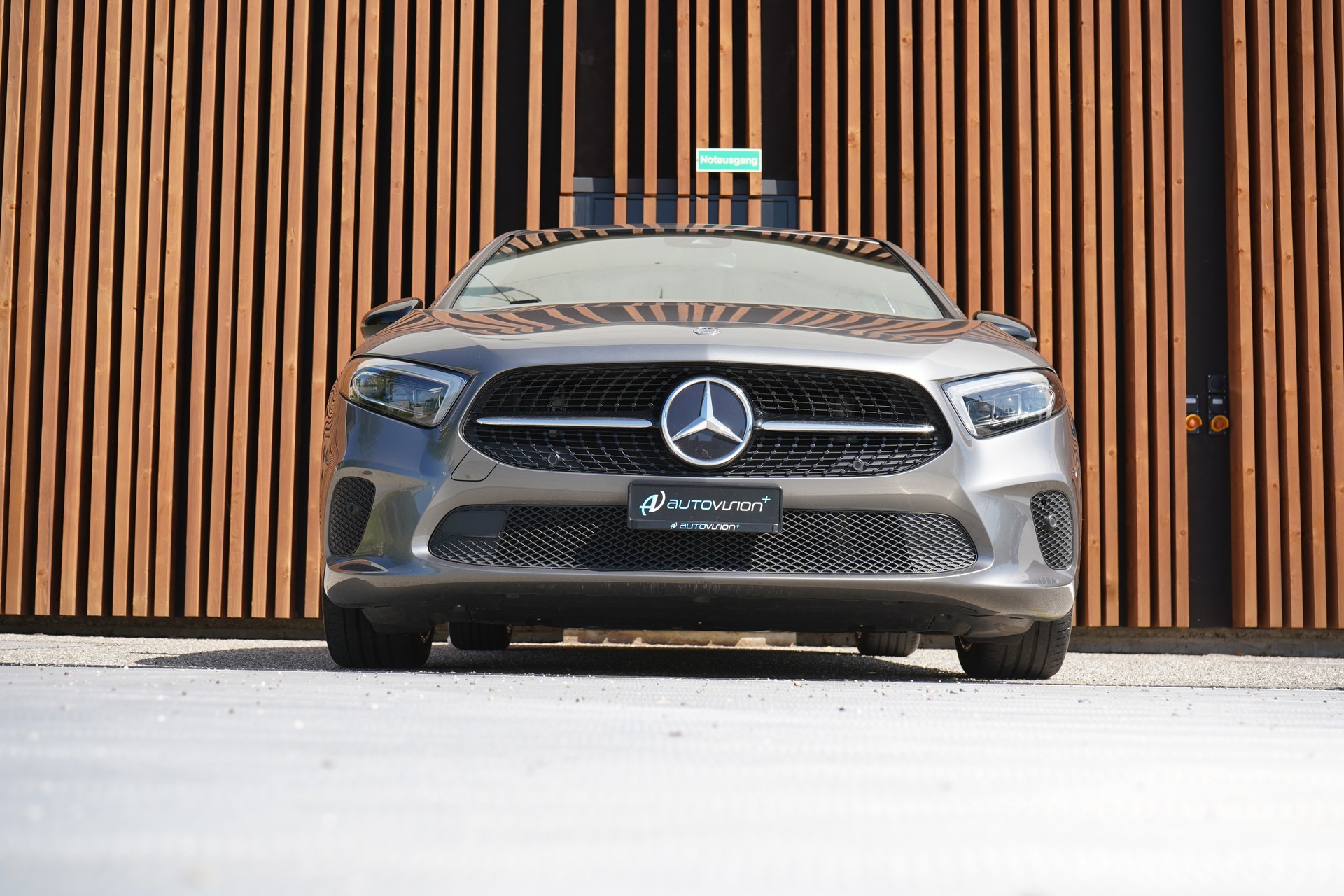 MERCEDES-BENZ A 200 PROGRESSIVE NIGHT 7G-DCT l 163 PS-image-15