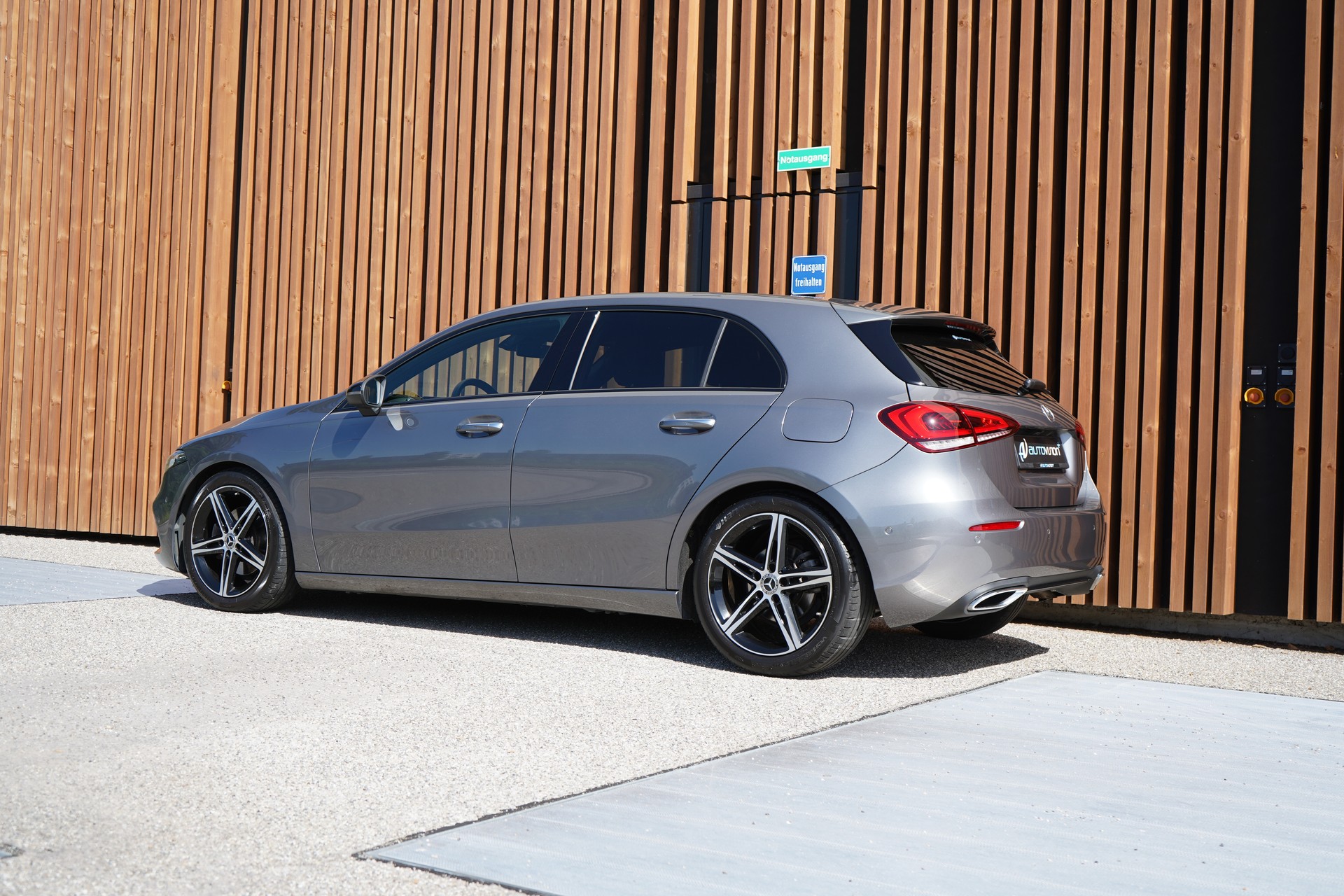 MERCEDES-BENZ A 200 PROGRESSIVE NIGHT 7G-DCT l 163 PS-image-7