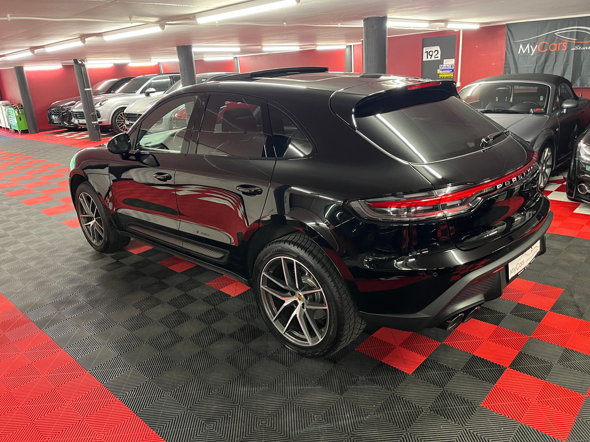 PORSCHE Macan PDK-image-9