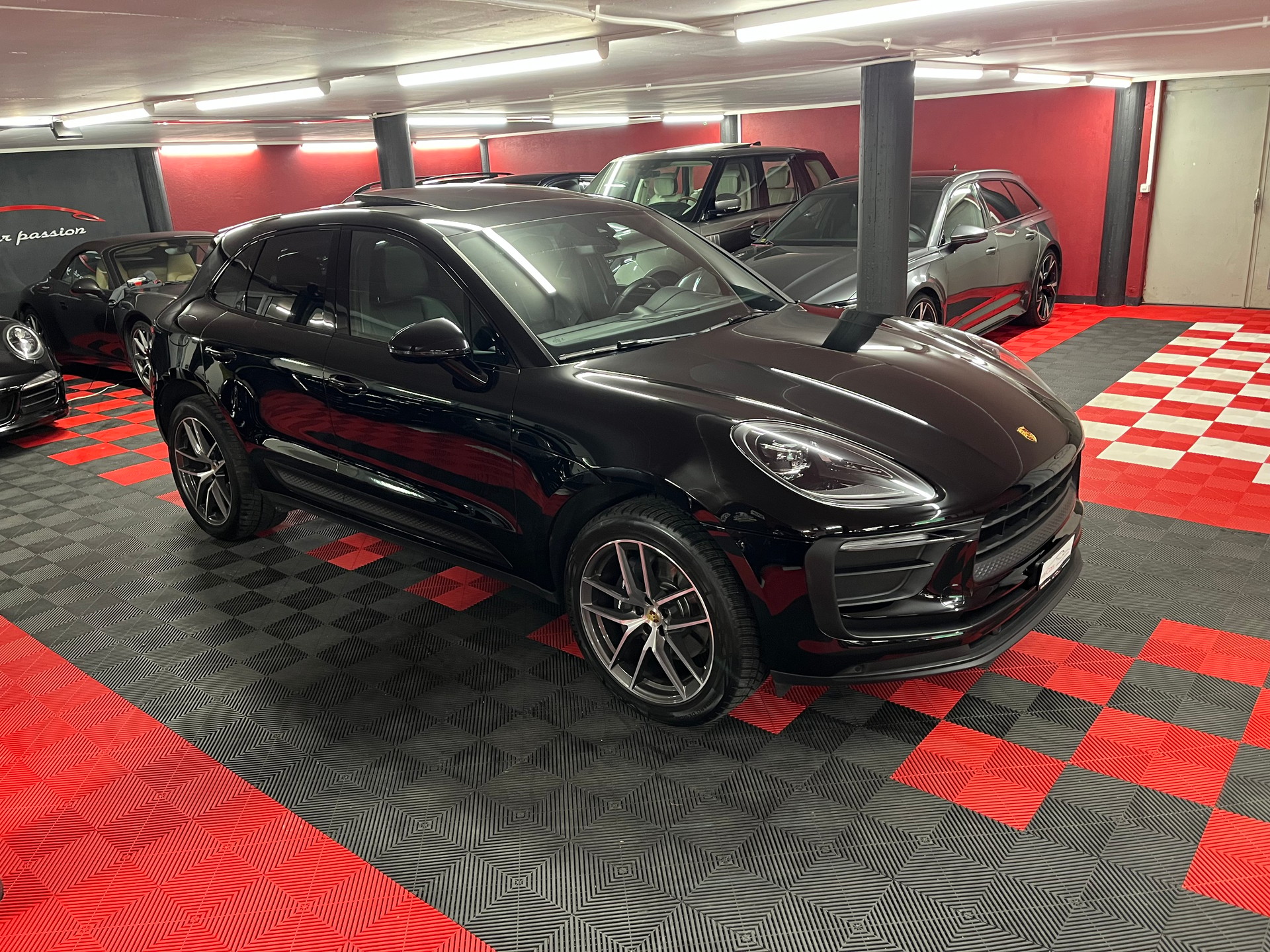 PORSCHE Macan PDK-image-4