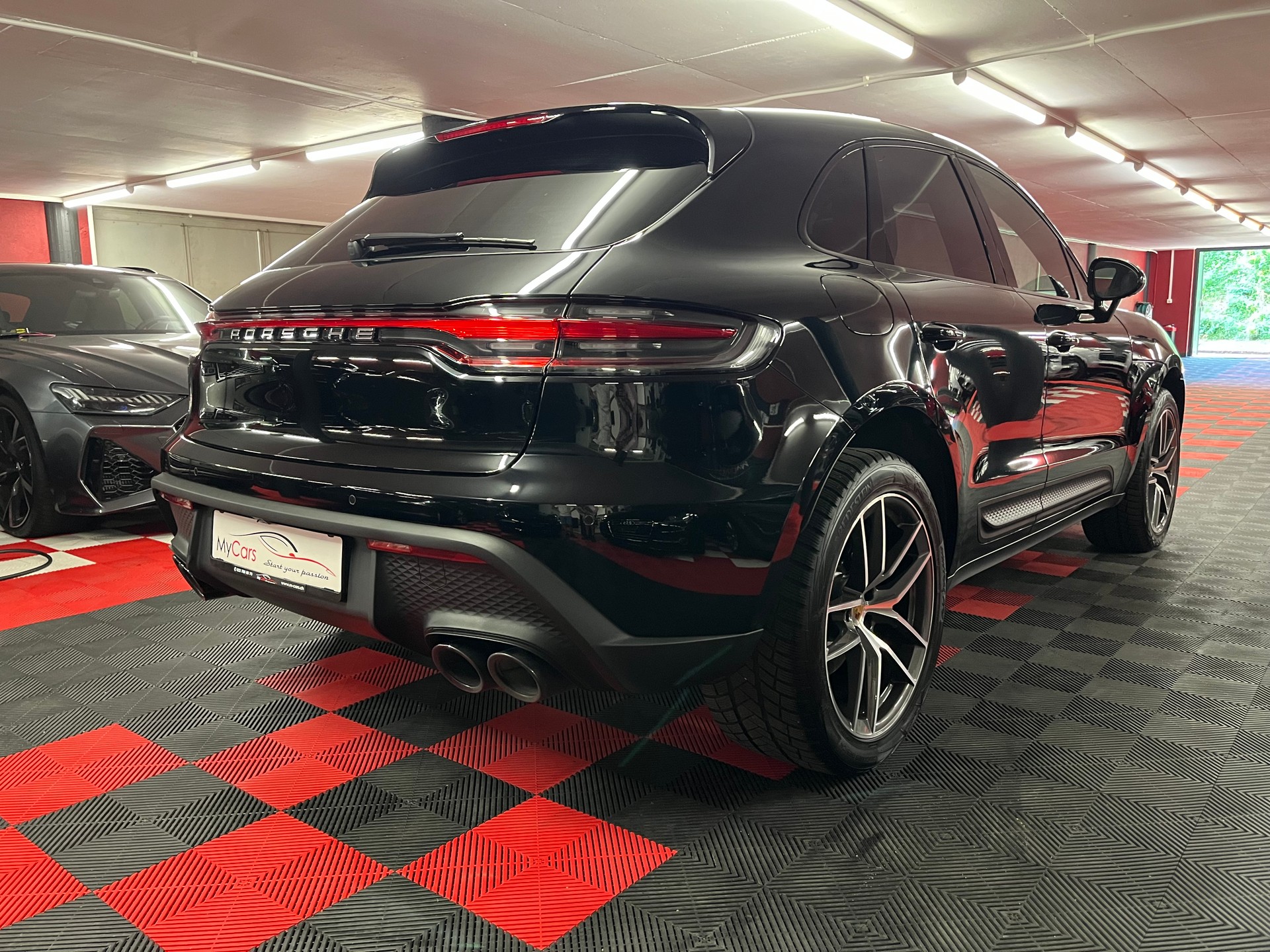 PORSCHE Macan PDK-image-6