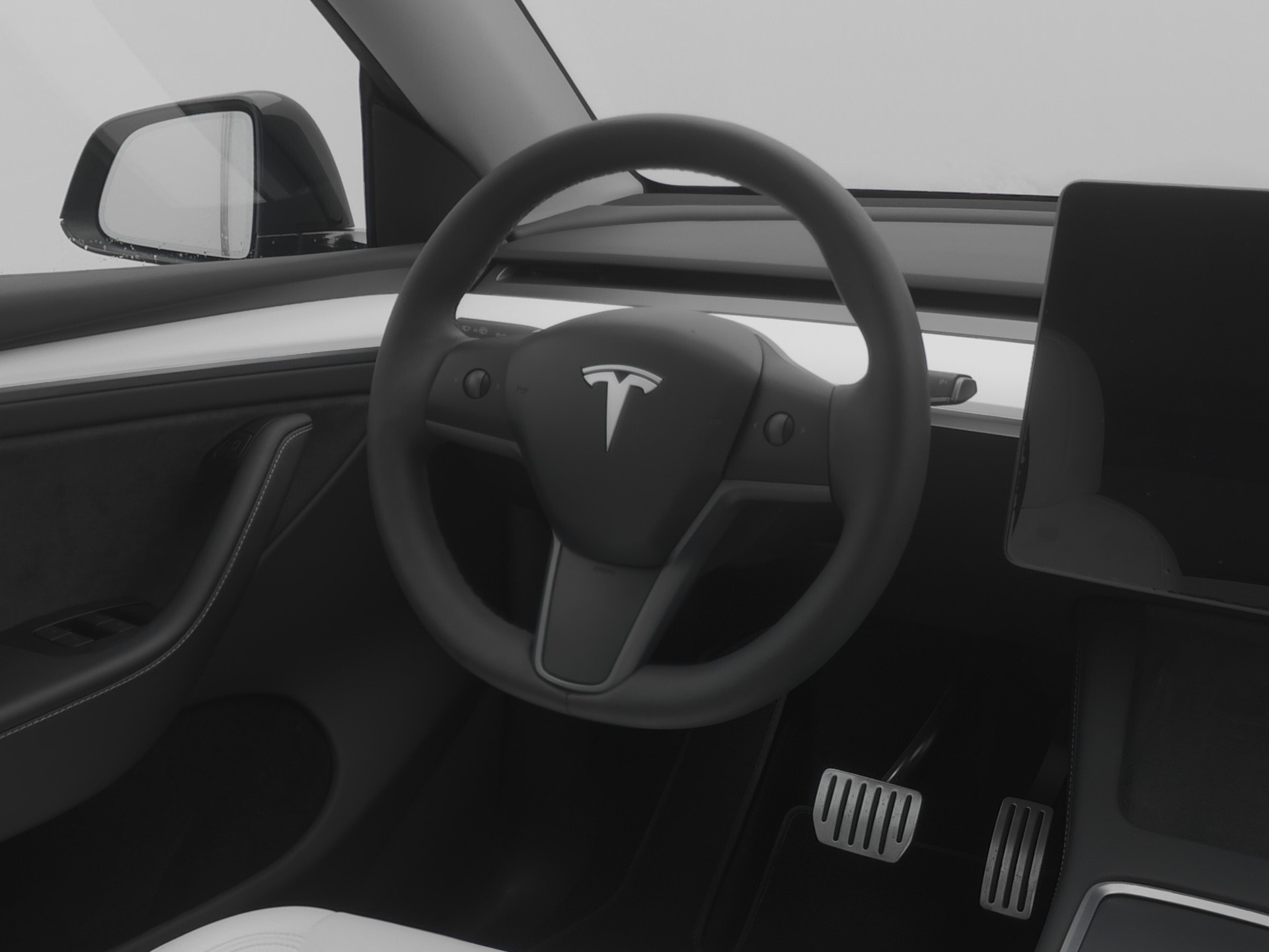 TESLA Model Y Performance-image-8