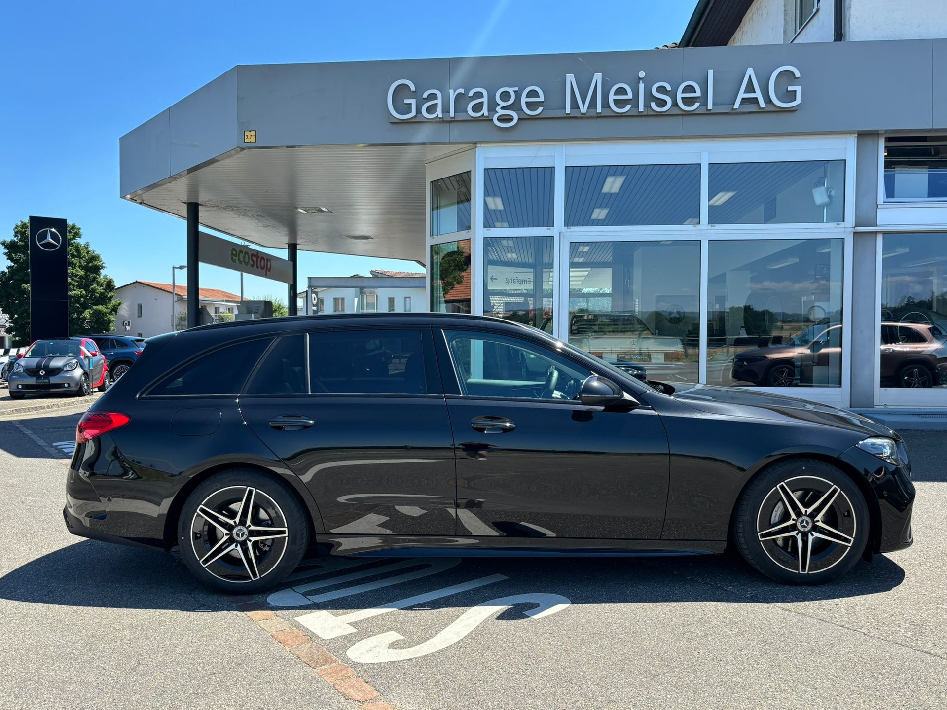 MERCEDES-BENZ C 200 AMG-Line 4Matic Kombi-image-4