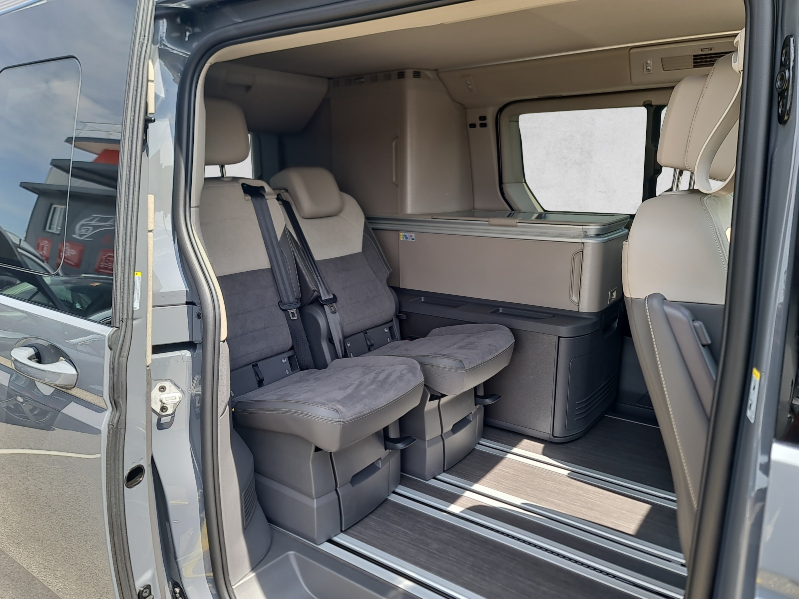 VW California eHybrid Ocean 4Motion-image-10