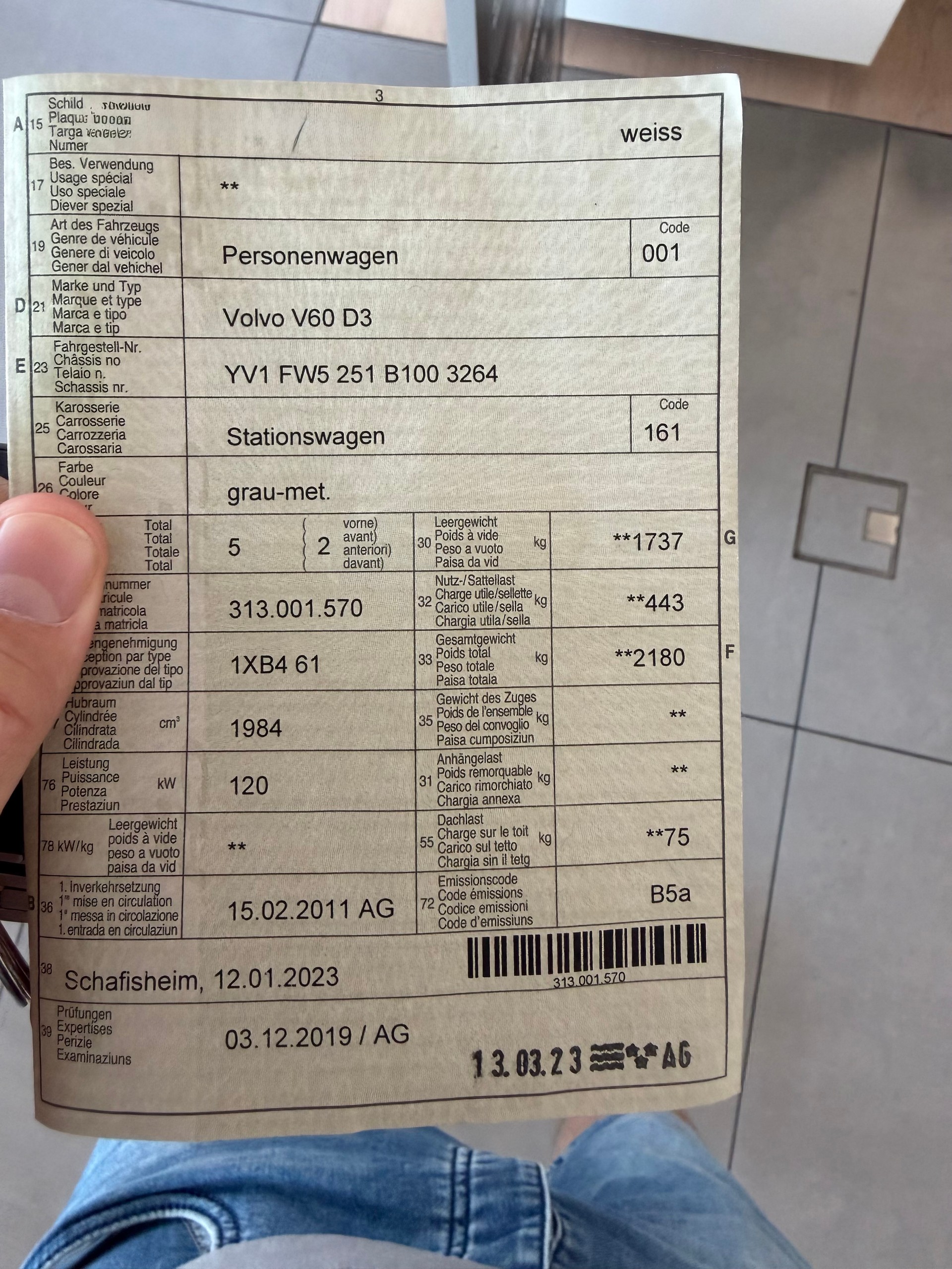 VOLVO V60 D3 Summum-image-6