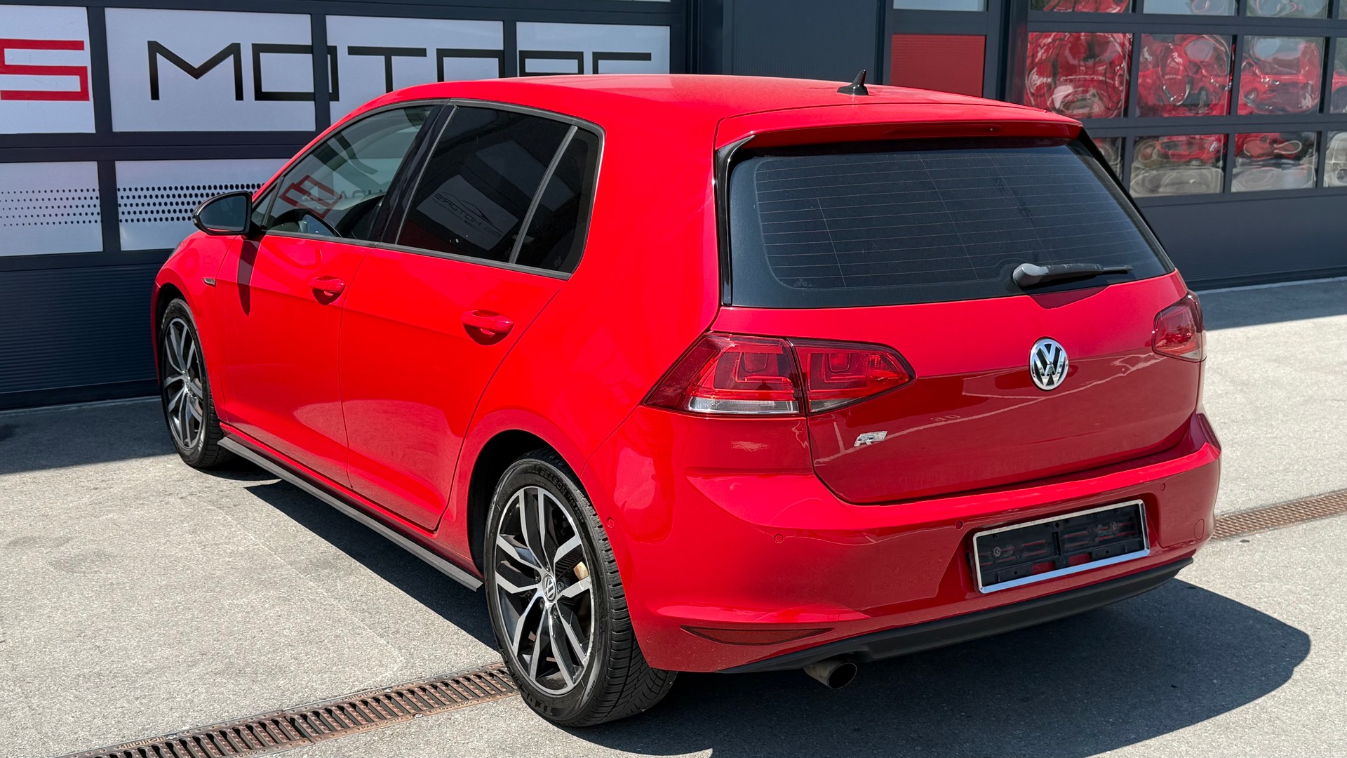 VW Golf 1.2 TSI Lounge DSG-image-6