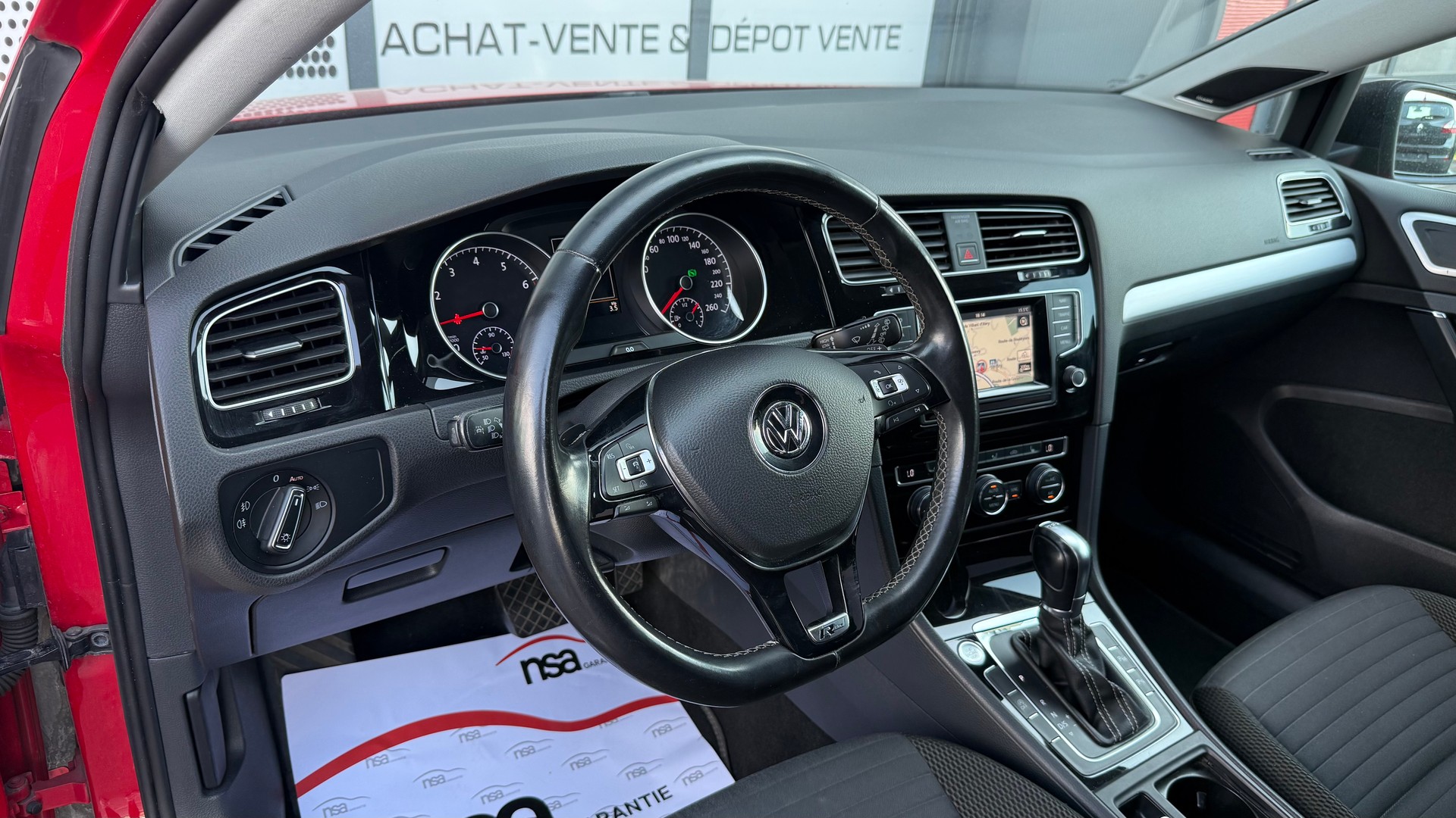 VW Golf 1.2 TSI Lounge DSG-image-7