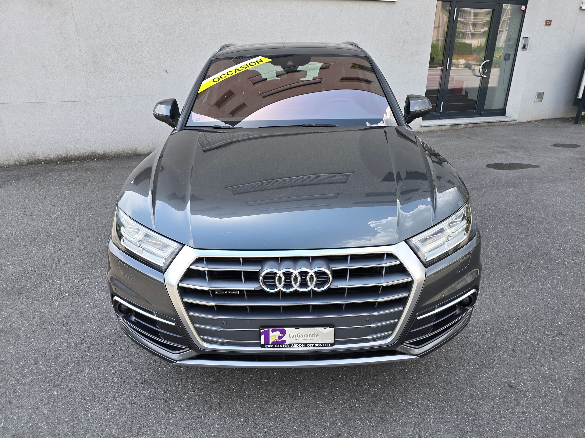 AUDI Q5 2.0 TFSI design S-Line quattro S-tronic-image-9