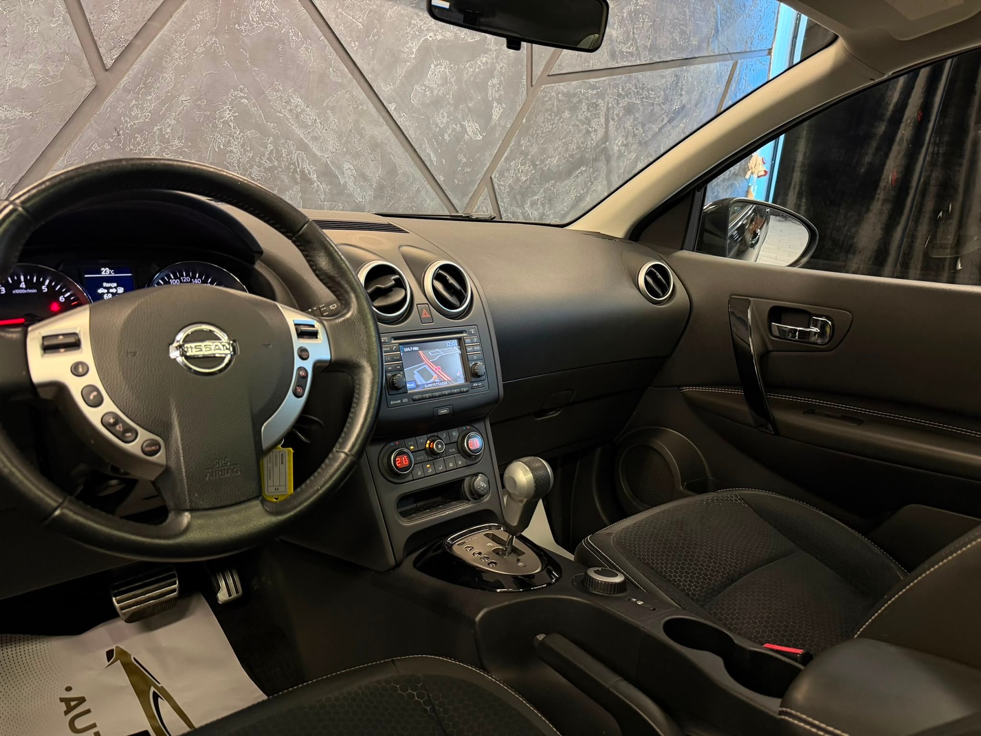 NISSAN Qashqai 2.0 4WD tekna XTronic CVT-image-9