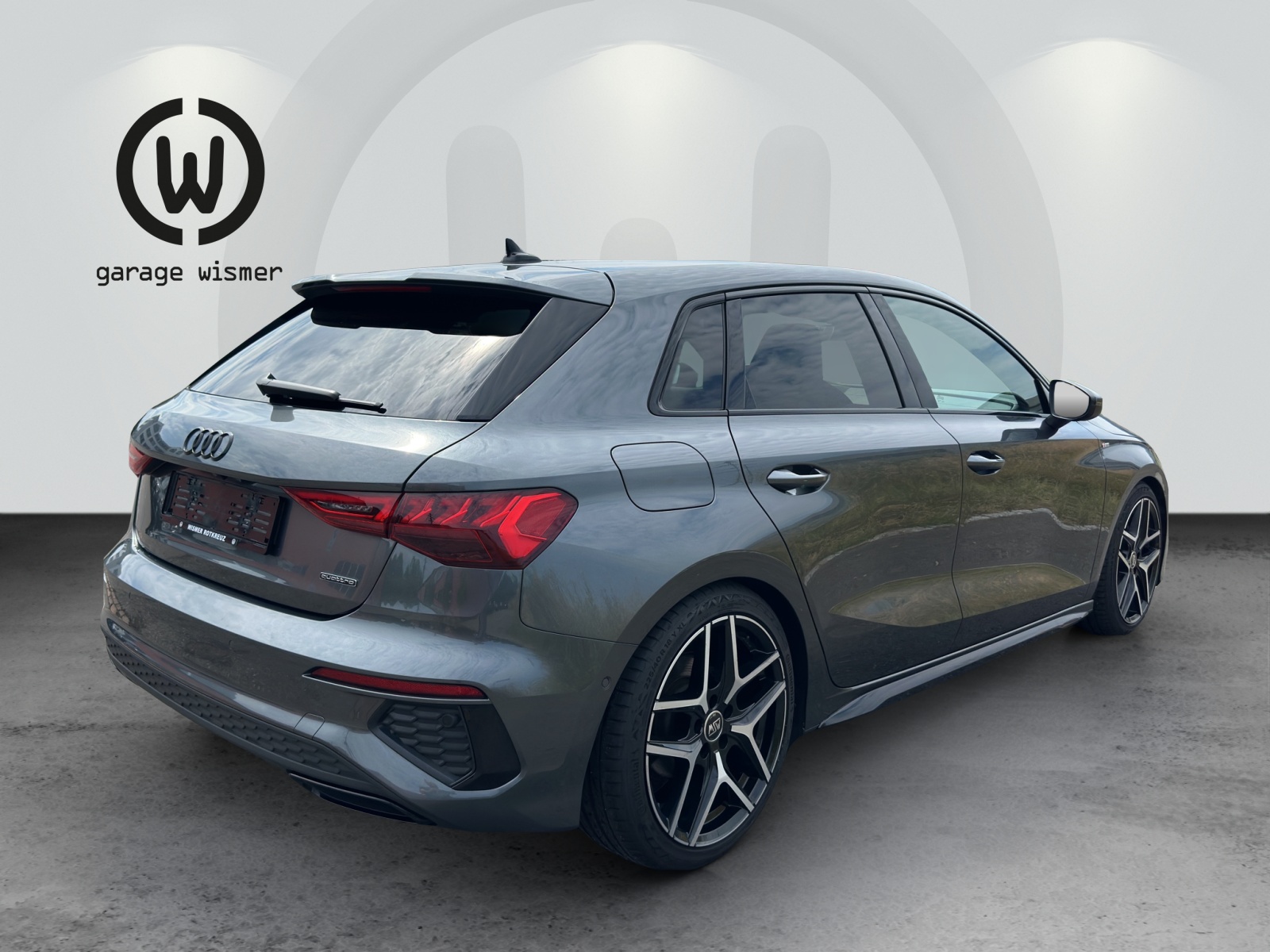 AUDI A3 Sportback 40 TFSI S line quattro S-tronic-image-3