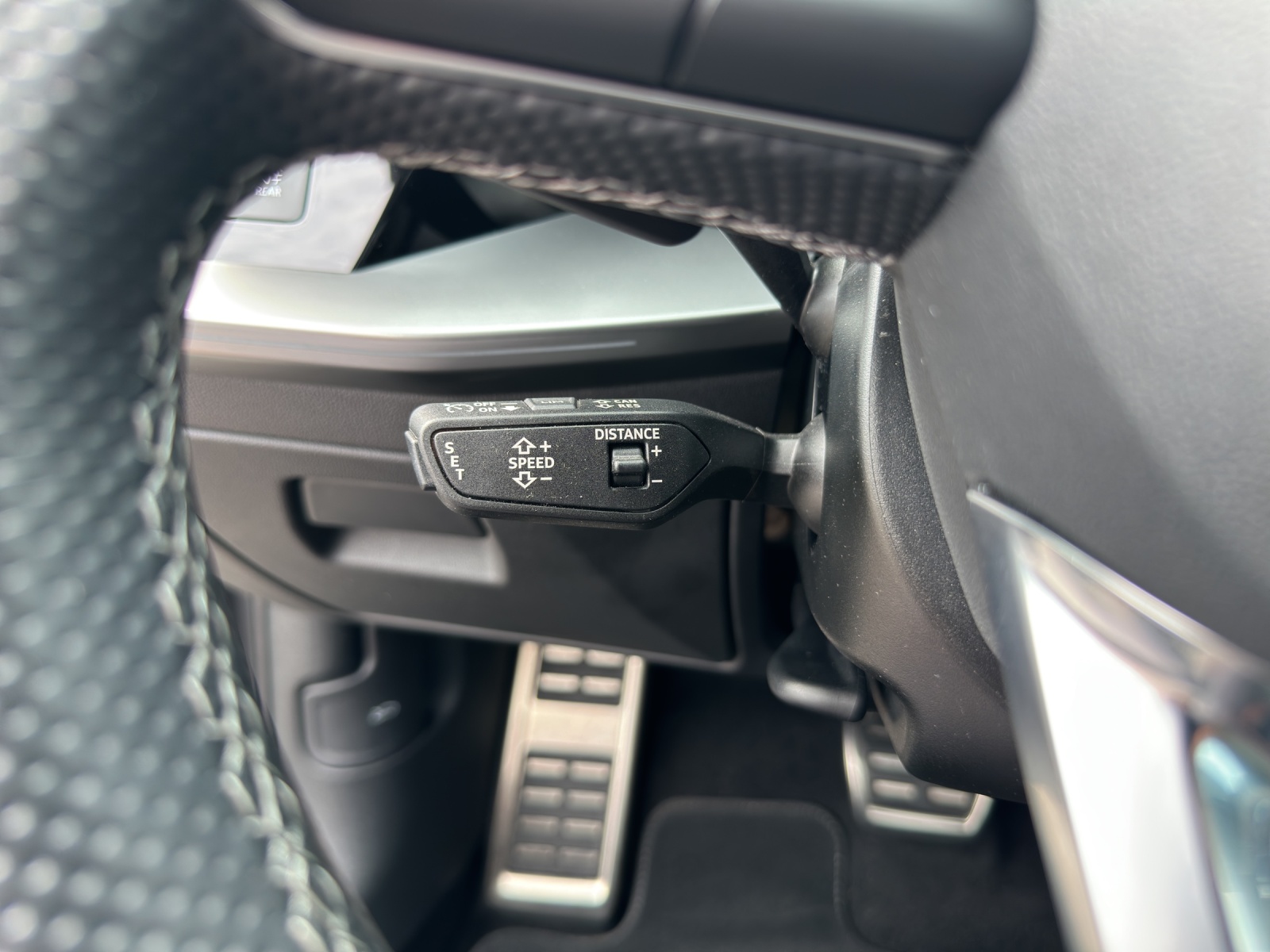 AUDI A3 Sportback 40 TFSI S line quattro S-tronic-image-15