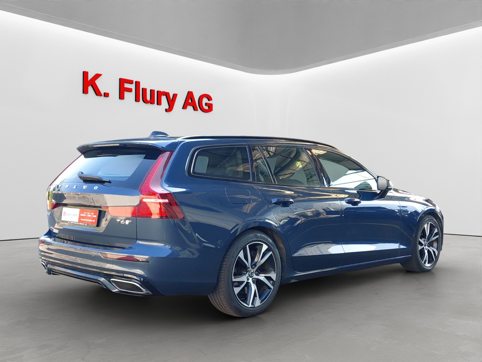 VOLVO V60 2.0 T6 R-Design AWD-image-4