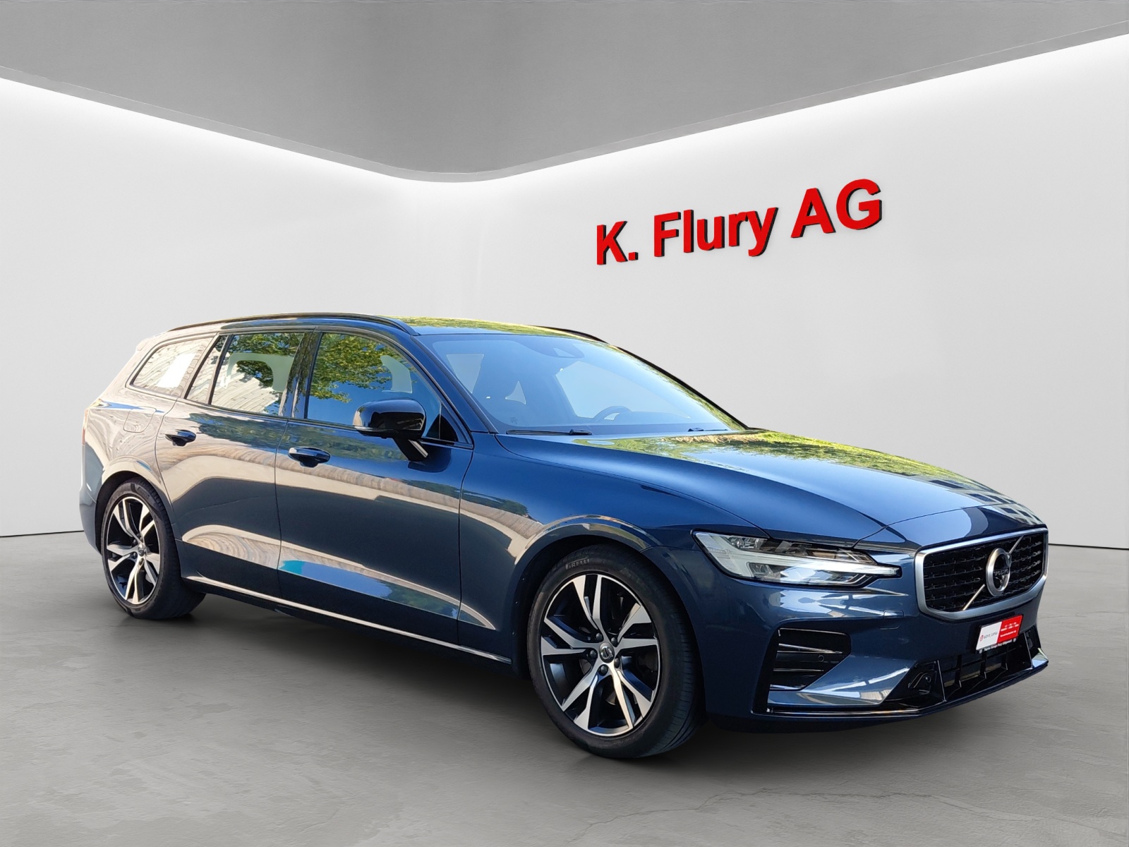 VOLVO V60 2.0 T6 R-Design AWD-image-6