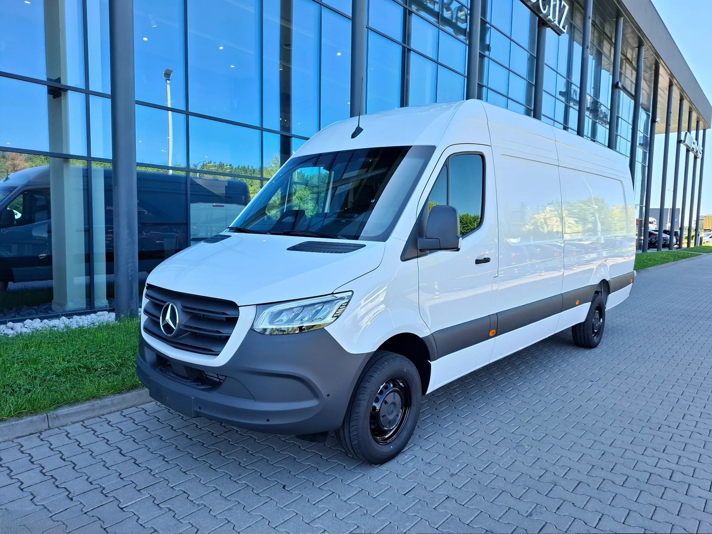 MERCEDES-BENZ Sprinter 317 CDI Lang 9G-TRONIC-image-0