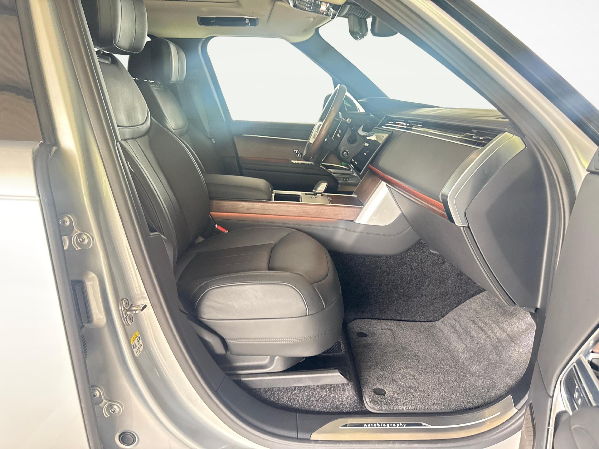 LAND ROVER Range Rover 4.4 V8 Autobiography-image-9