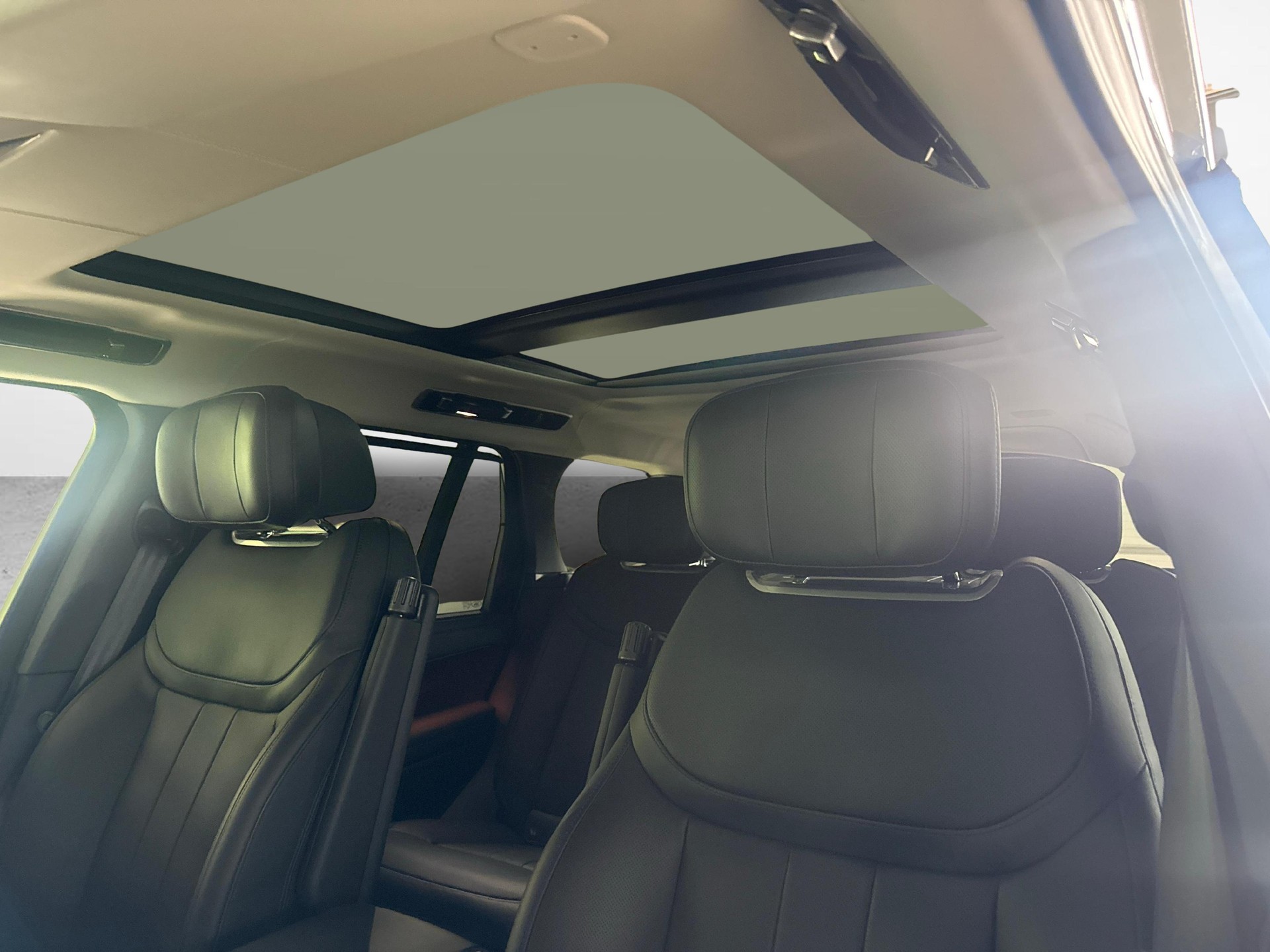 LAND ROVER Range Rover 4.4 V8 Autobiography-image-10