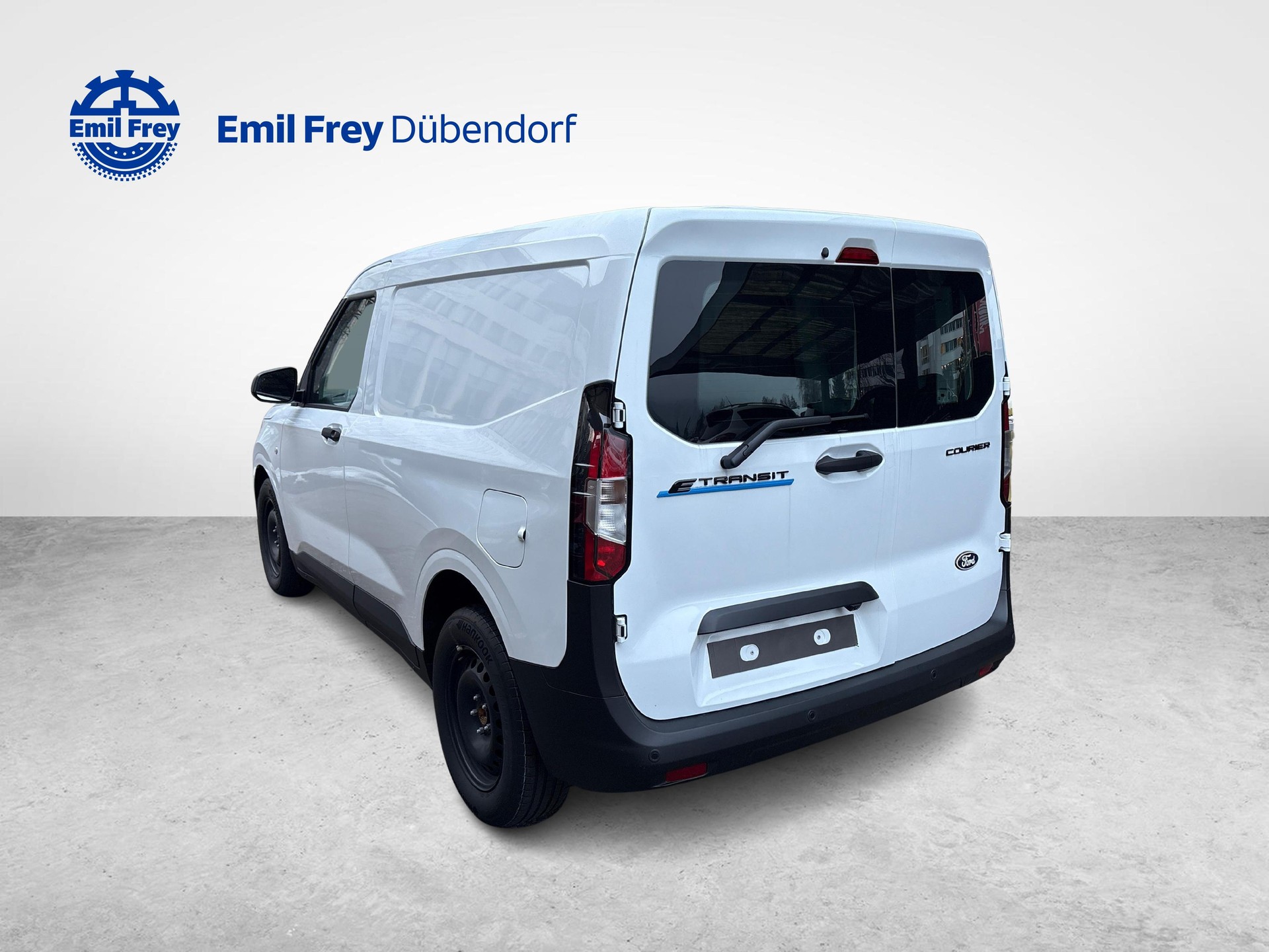 FORD E-Transit Courier Van Trend-image-3